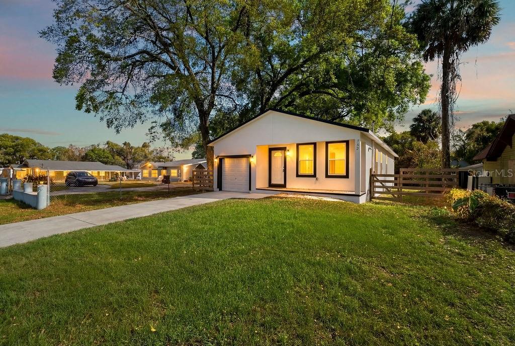 Image 3 of 44 For 722 22nd Street