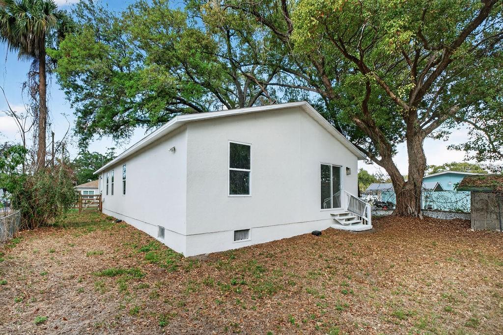 Image 36 of 44 For 722 22nd Street