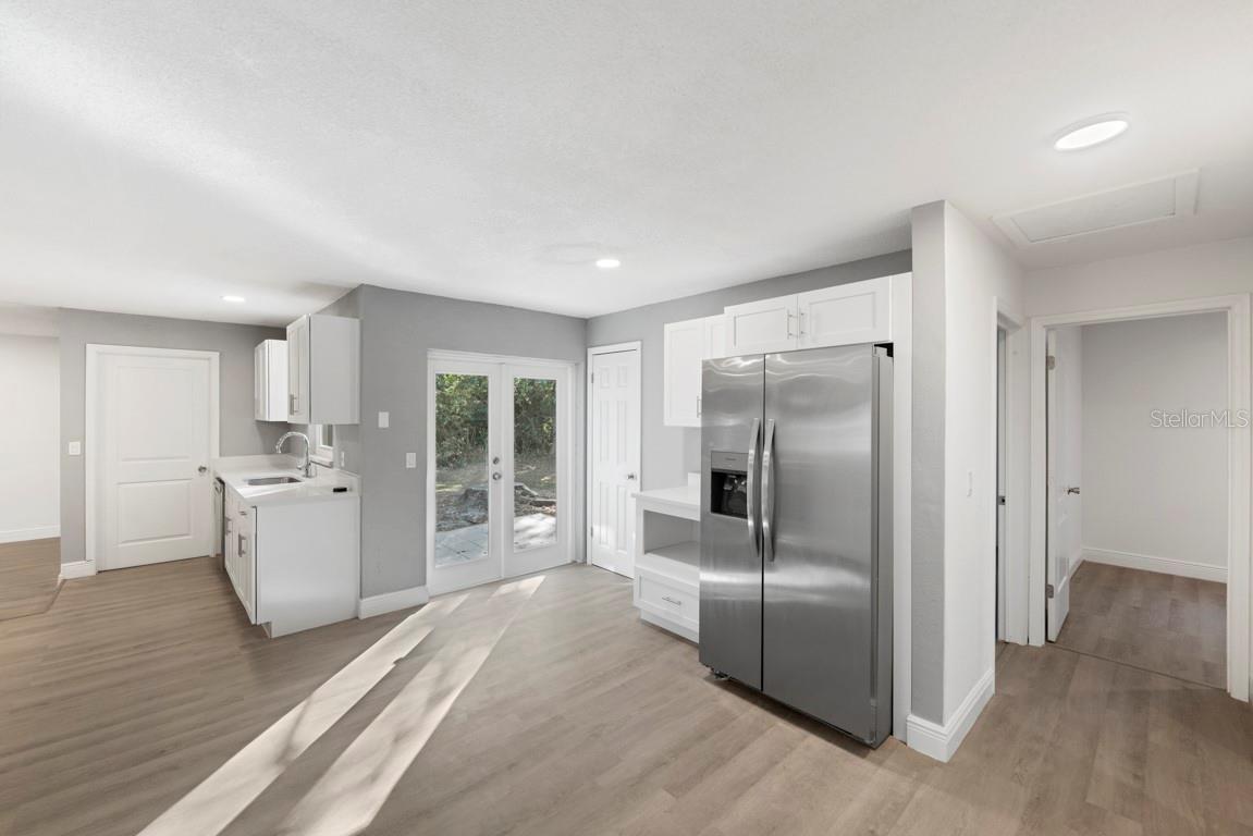 Image 10 of 36 For 1087 Swan Street