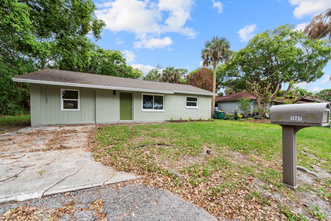 Image 3 of 36 For 1087 Swan Street