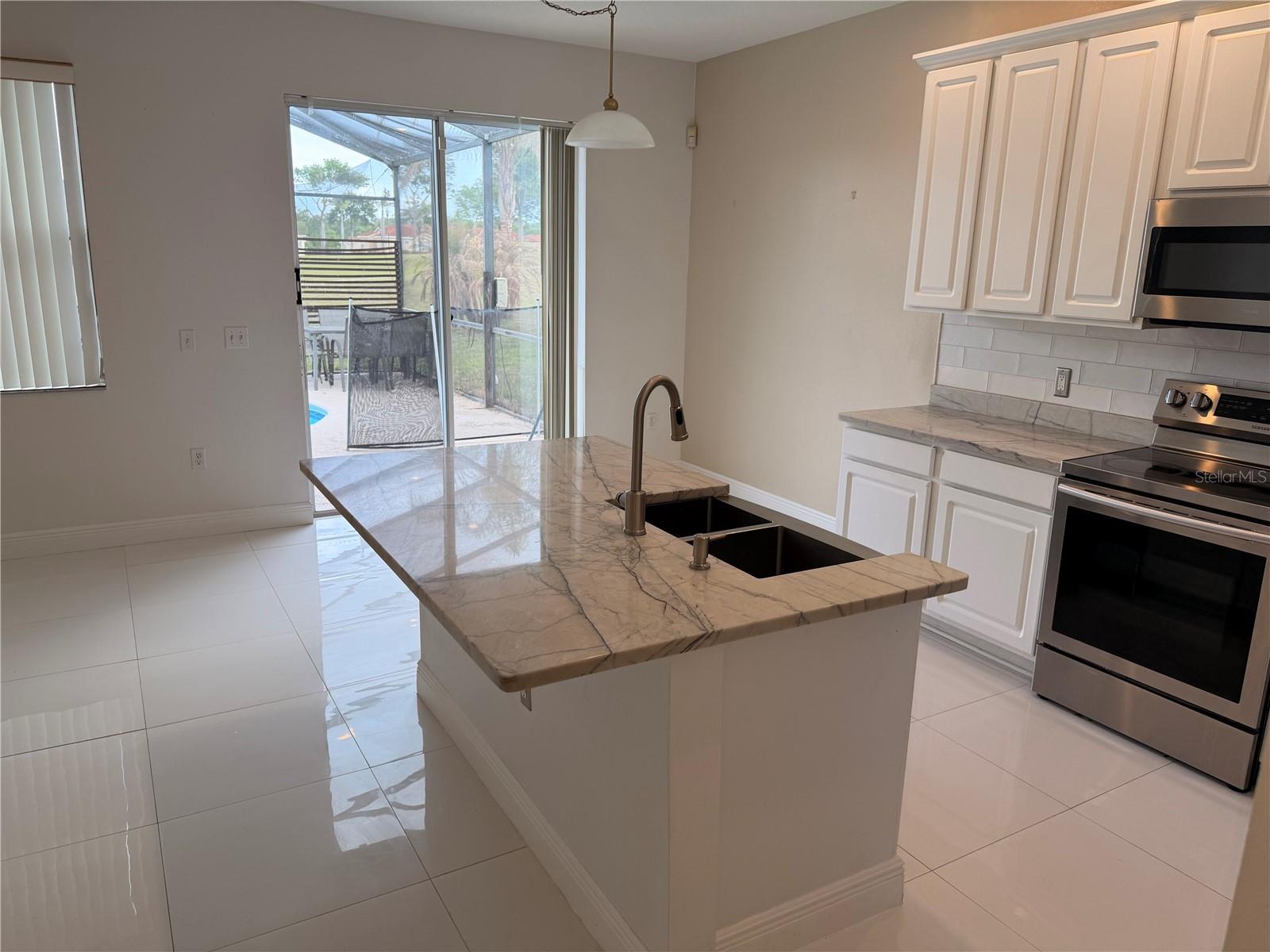 Image 11 of 25 For 1112 Pine Ridge Drive