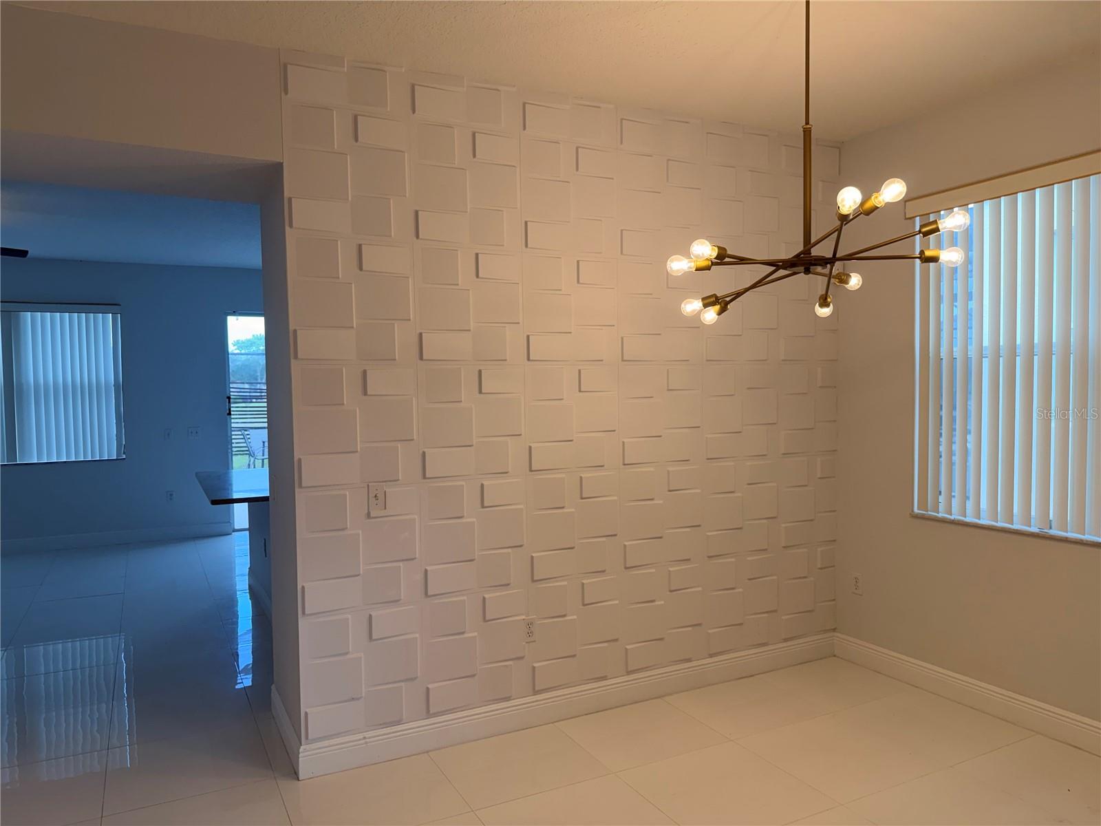 Image 5 of 25 For 1112 Pine Ridge Drive