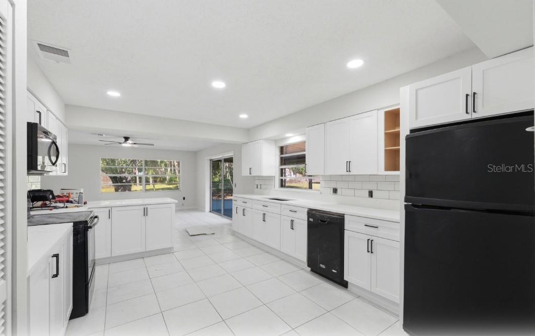 Image 12 of 44 For 33201 Coventry Drive