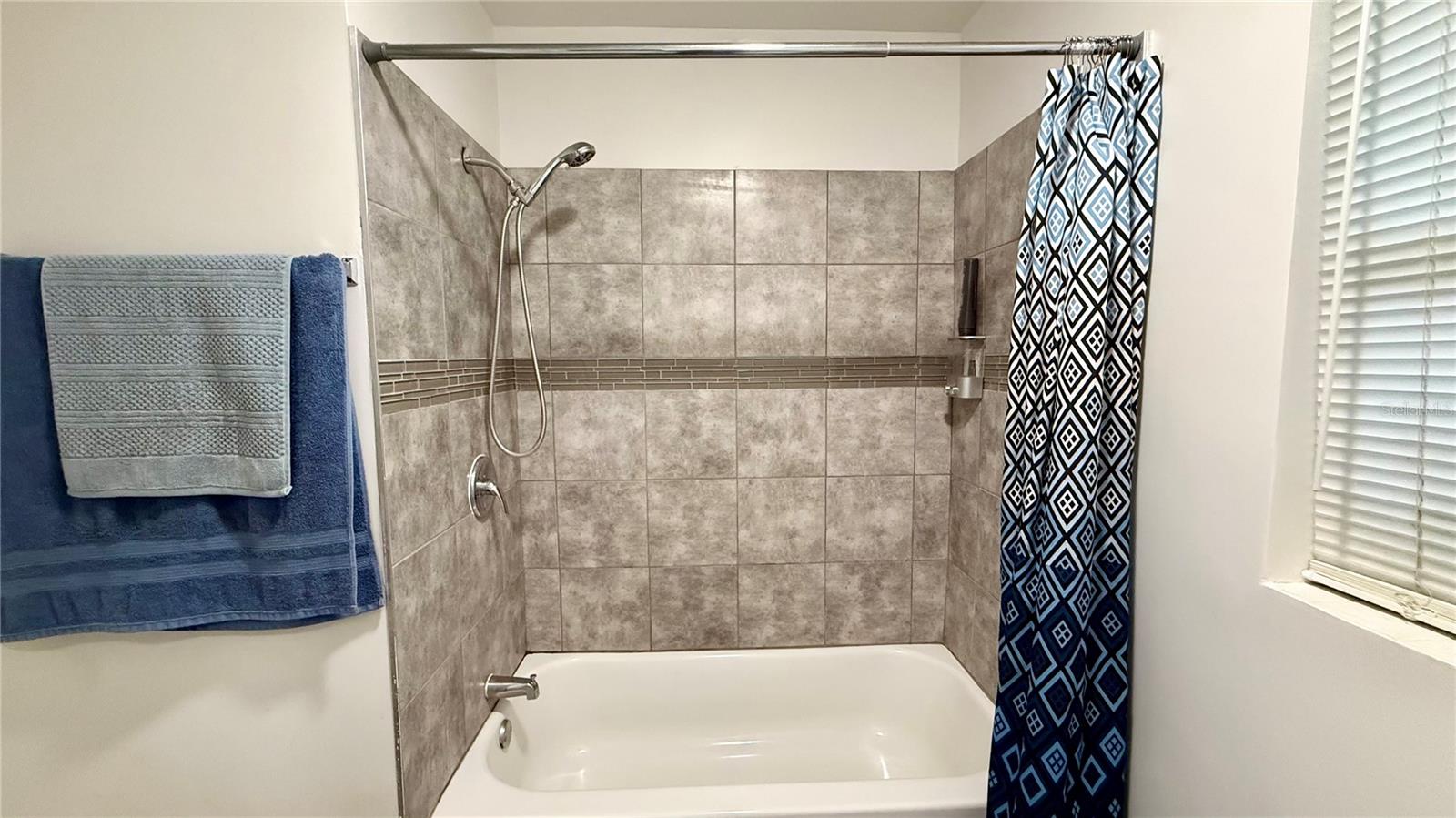 Image 12 of 39 For 811 22nd Street Nw