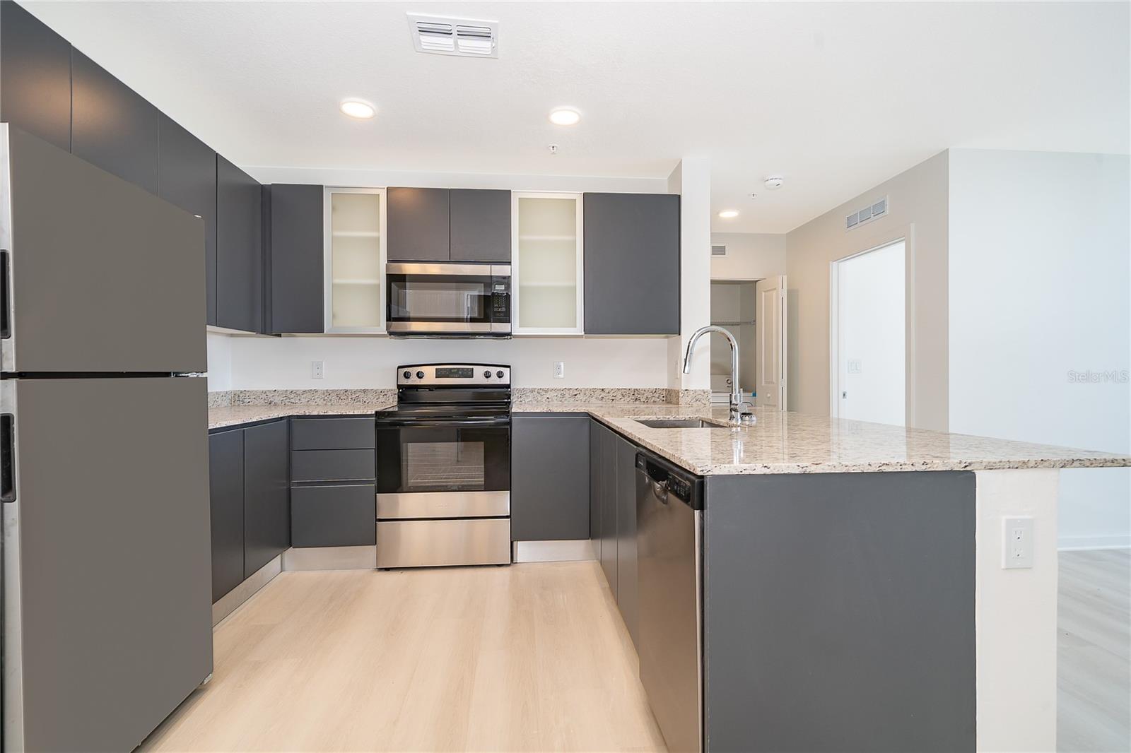 Image 4 of 46 For 5579 Millenia Park Blvd  521