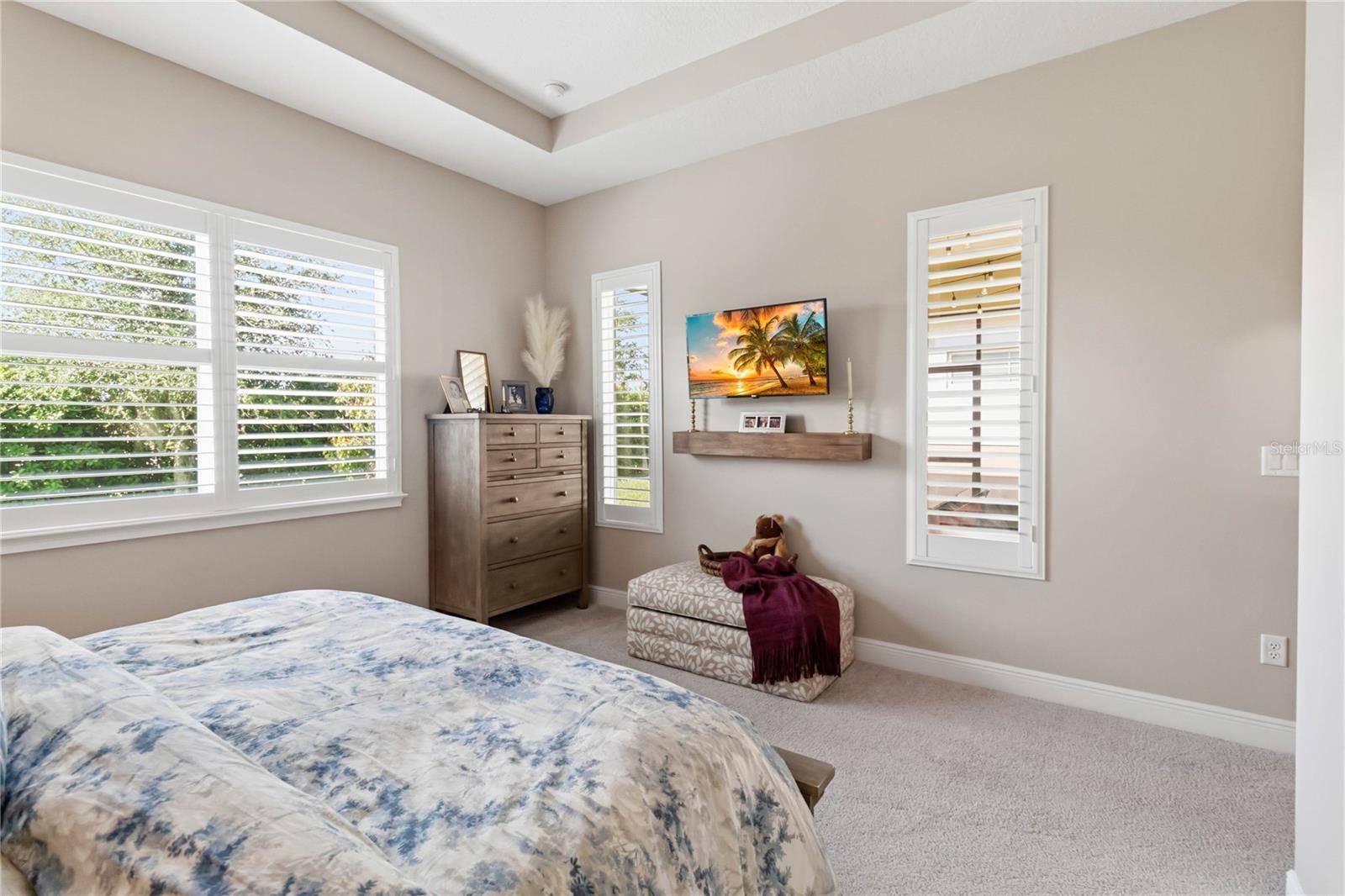Listing photo id 21 for 2305 Datura Loop