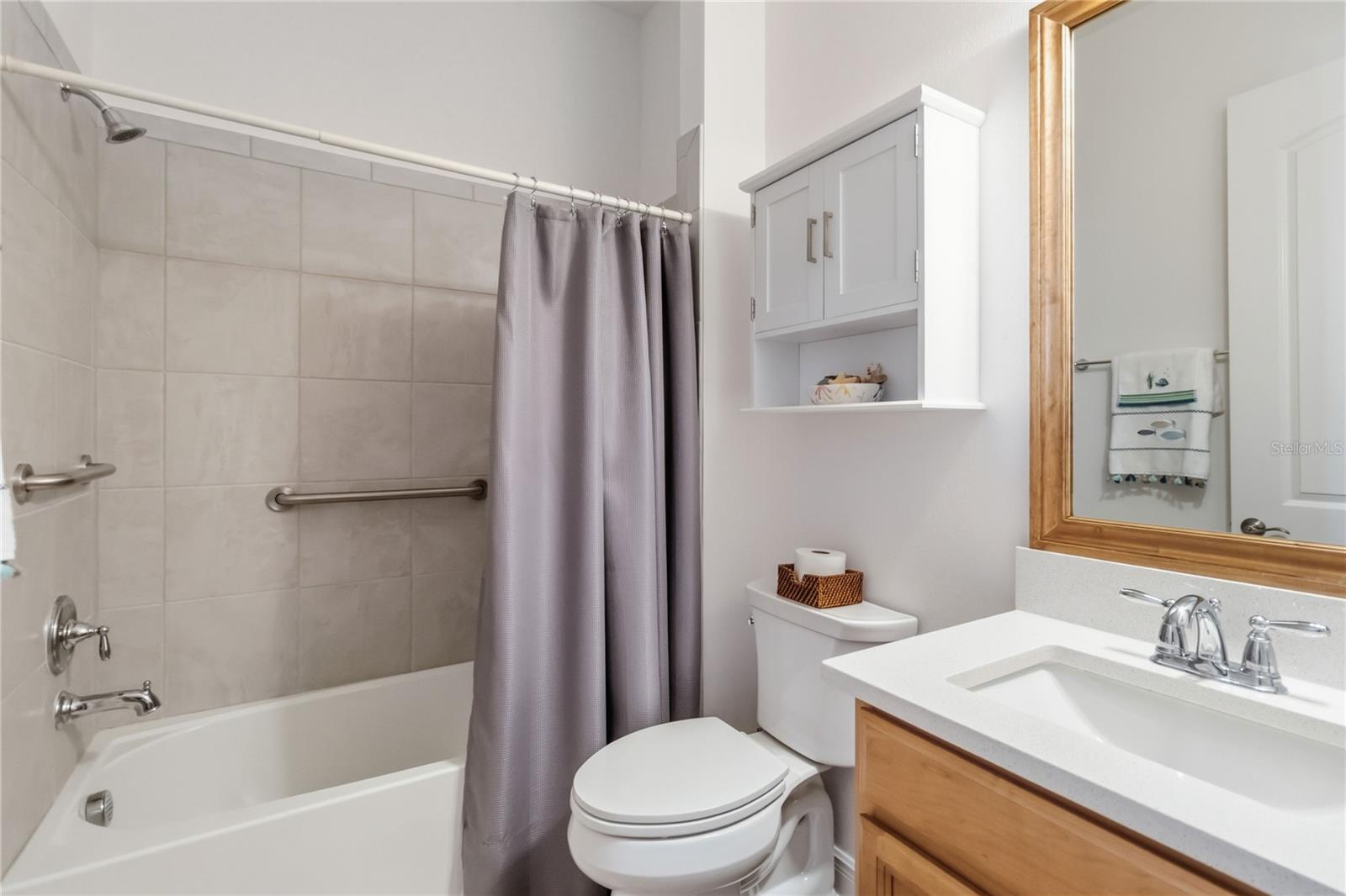 Listing photo id 31 for 2305 Datura Loop