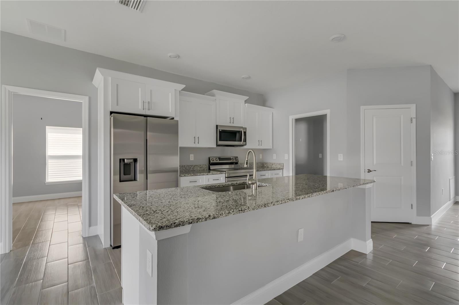 Image 10 of 35 For 932 Albertville Court