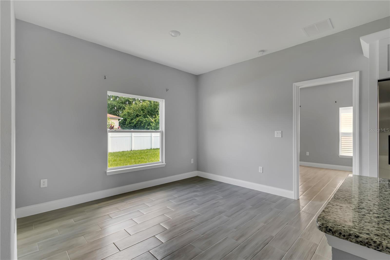 Image 11 of 35 For 932 Albertville Court