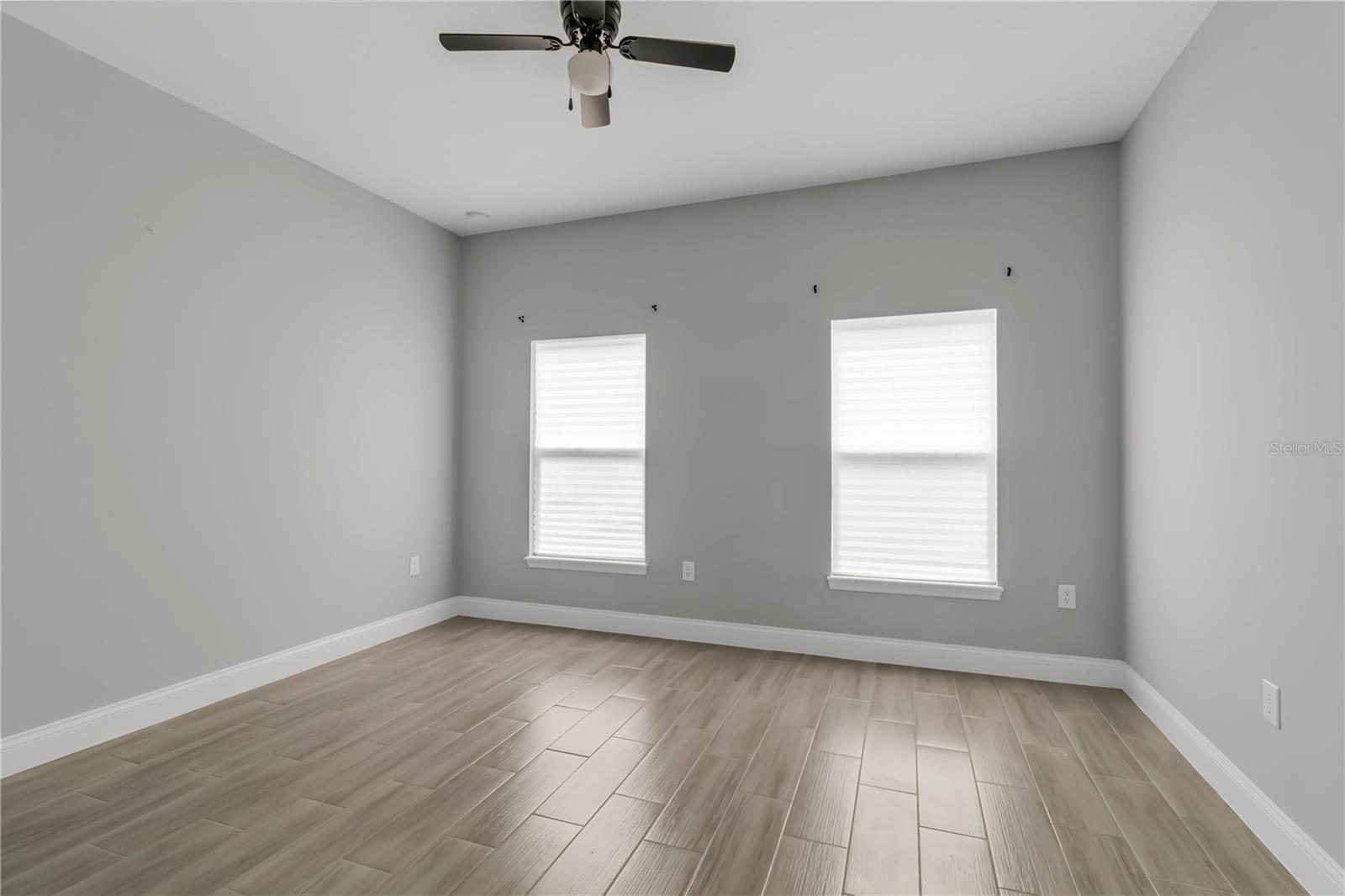 Image 22 of 35 For 932 Albertville Court