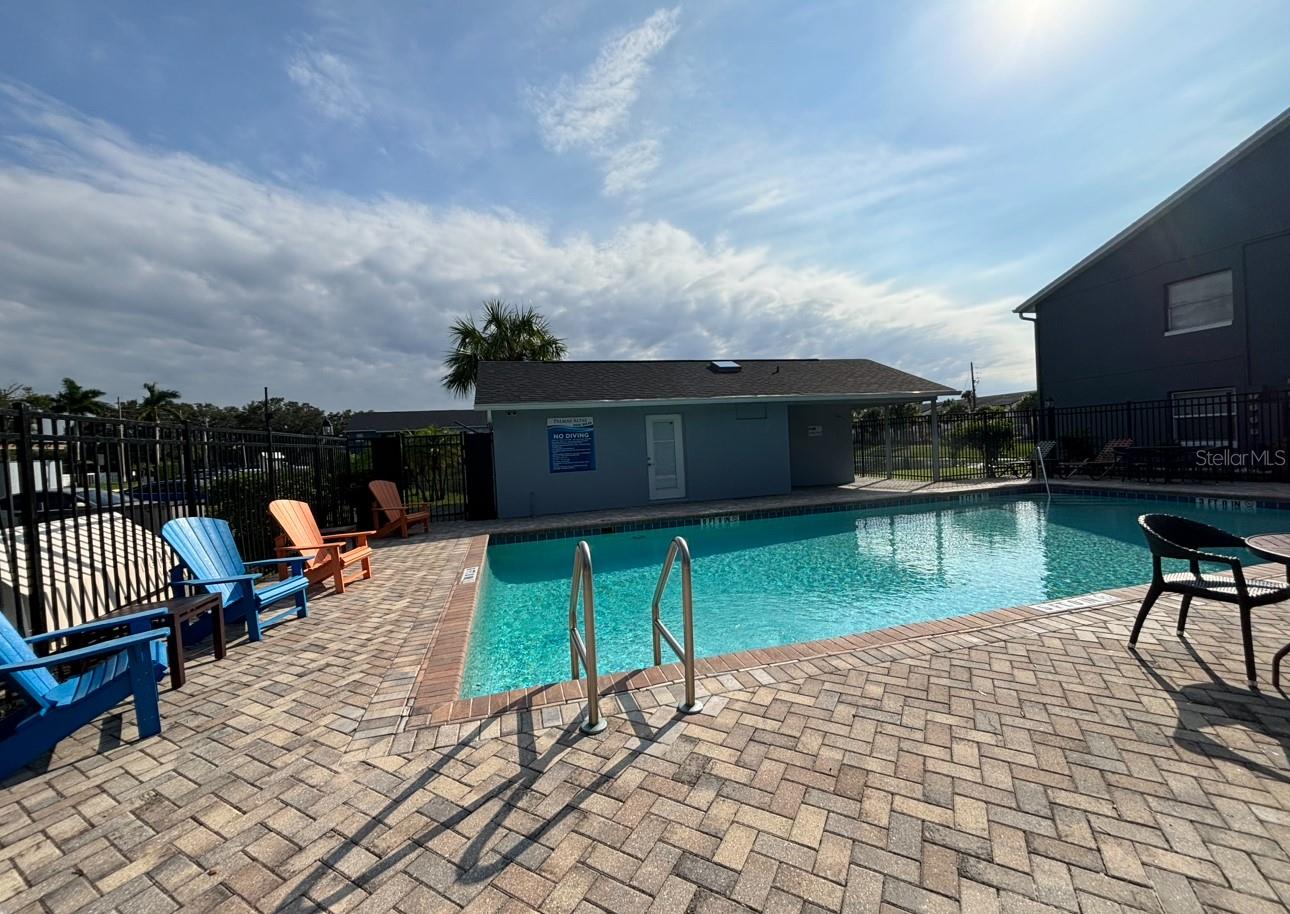 Image 10 of 13 For 4160 Pershing Pointe Place 1