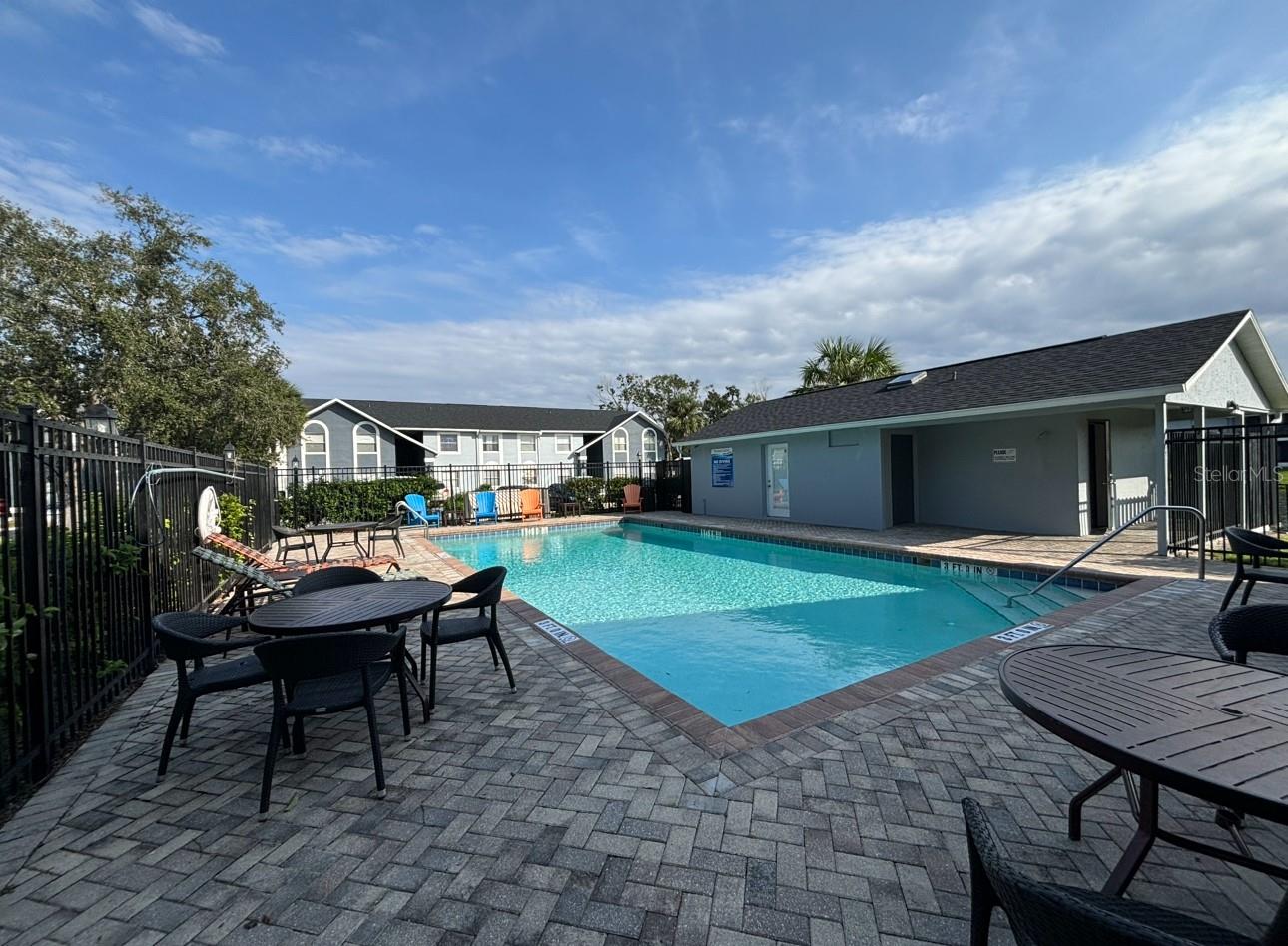 Image 11 of 13 For 4160 Pershing Pointe Place 1