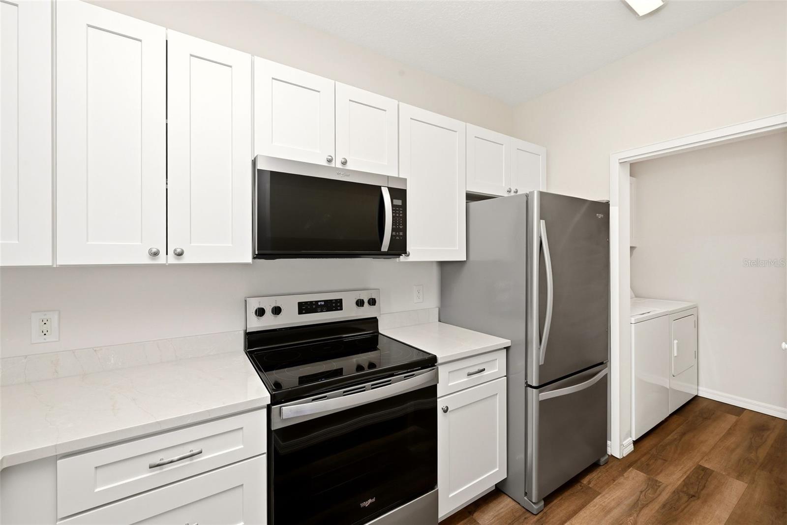 Image 15 of 27 For 611 Campus Street 260