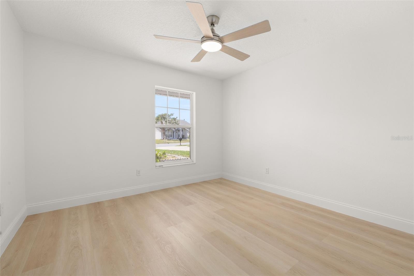 Image 32 of 54 For 5208 Deer Creek Drive