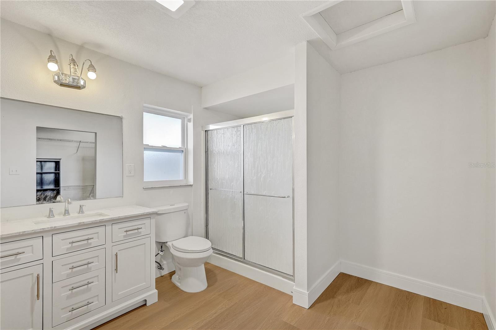 Image 12 of 43 For 7012 Pin Cherry Lane