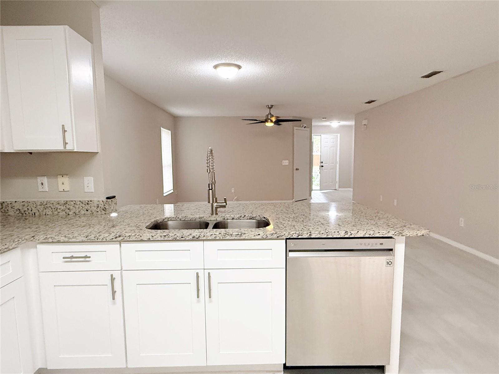 Image 5 of 18 For 4417 Ribblesdale Lane