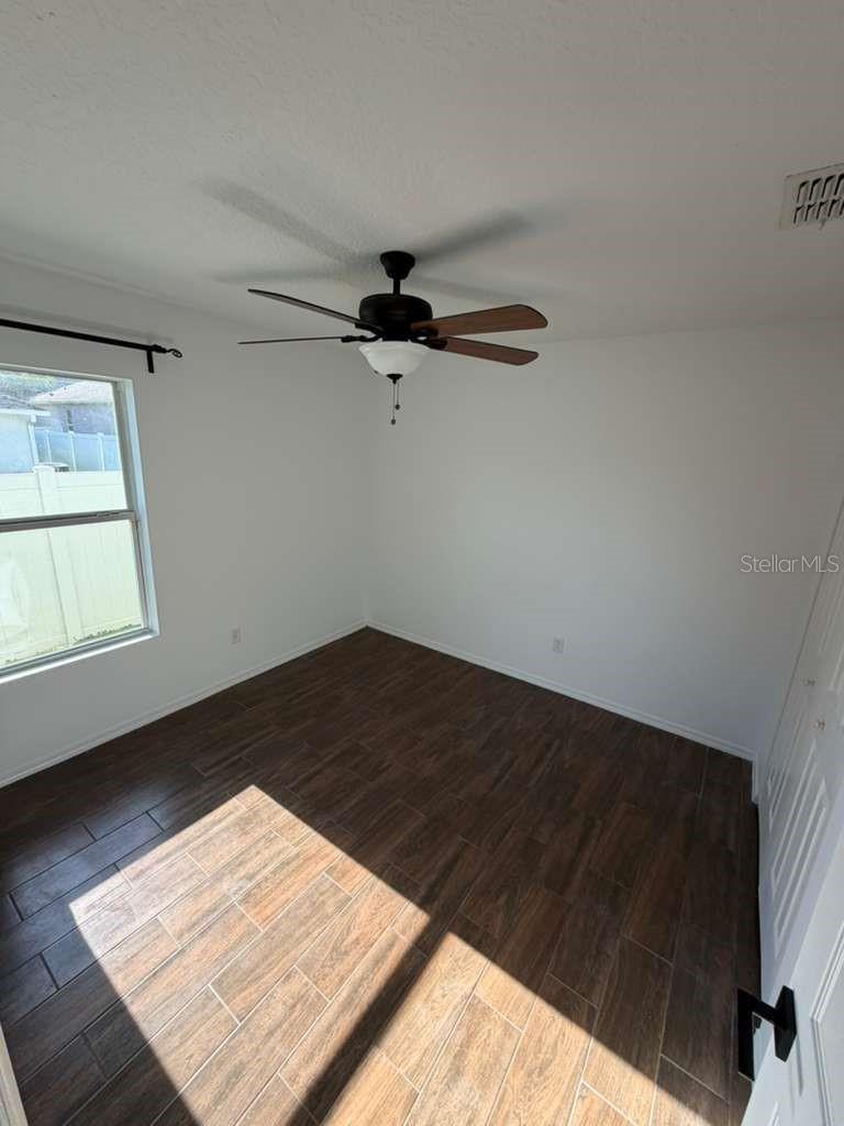 Image 20 of 33 For 2330 Plantation Oak Drive