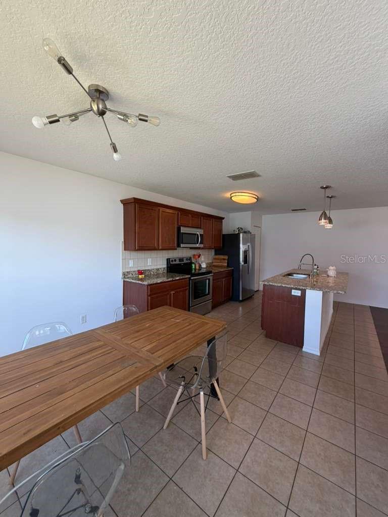 Image 4 of 33 For 2330 Plantation Oak Drive
