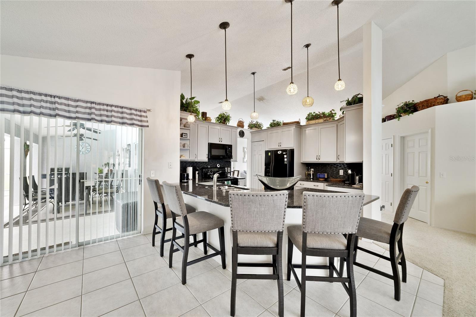 Image 13 of 37 For 2382 Queenswood Circle