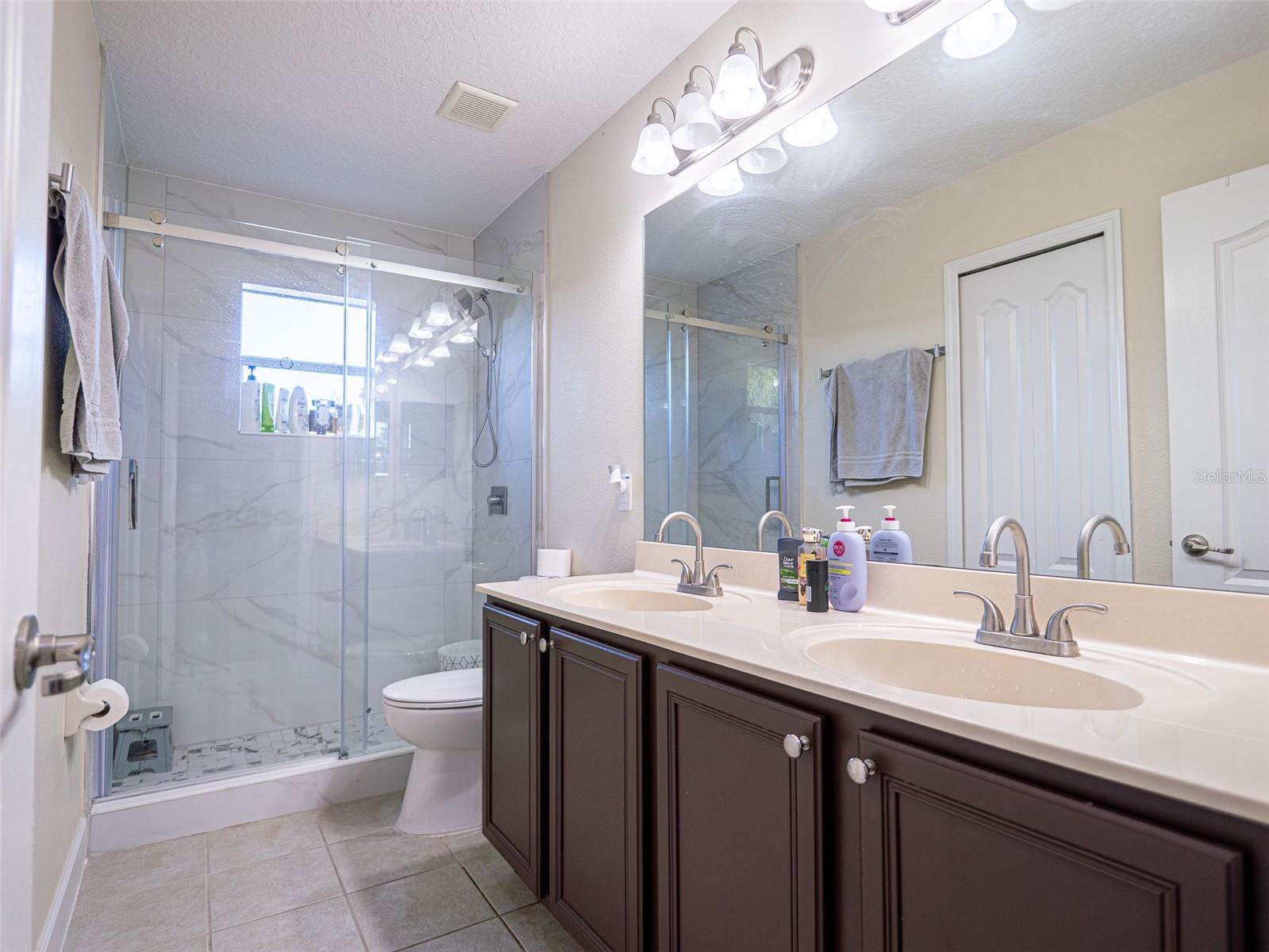 Image 17 of 63 For 34142 Madiera Lane