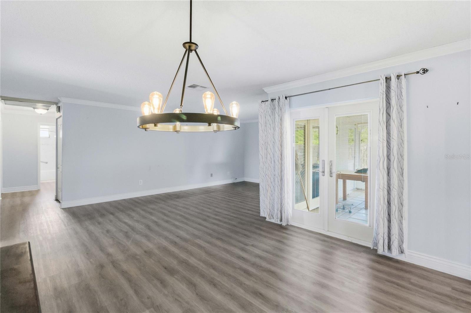 Image 11 of 30 For 78 Cedarwood Circle