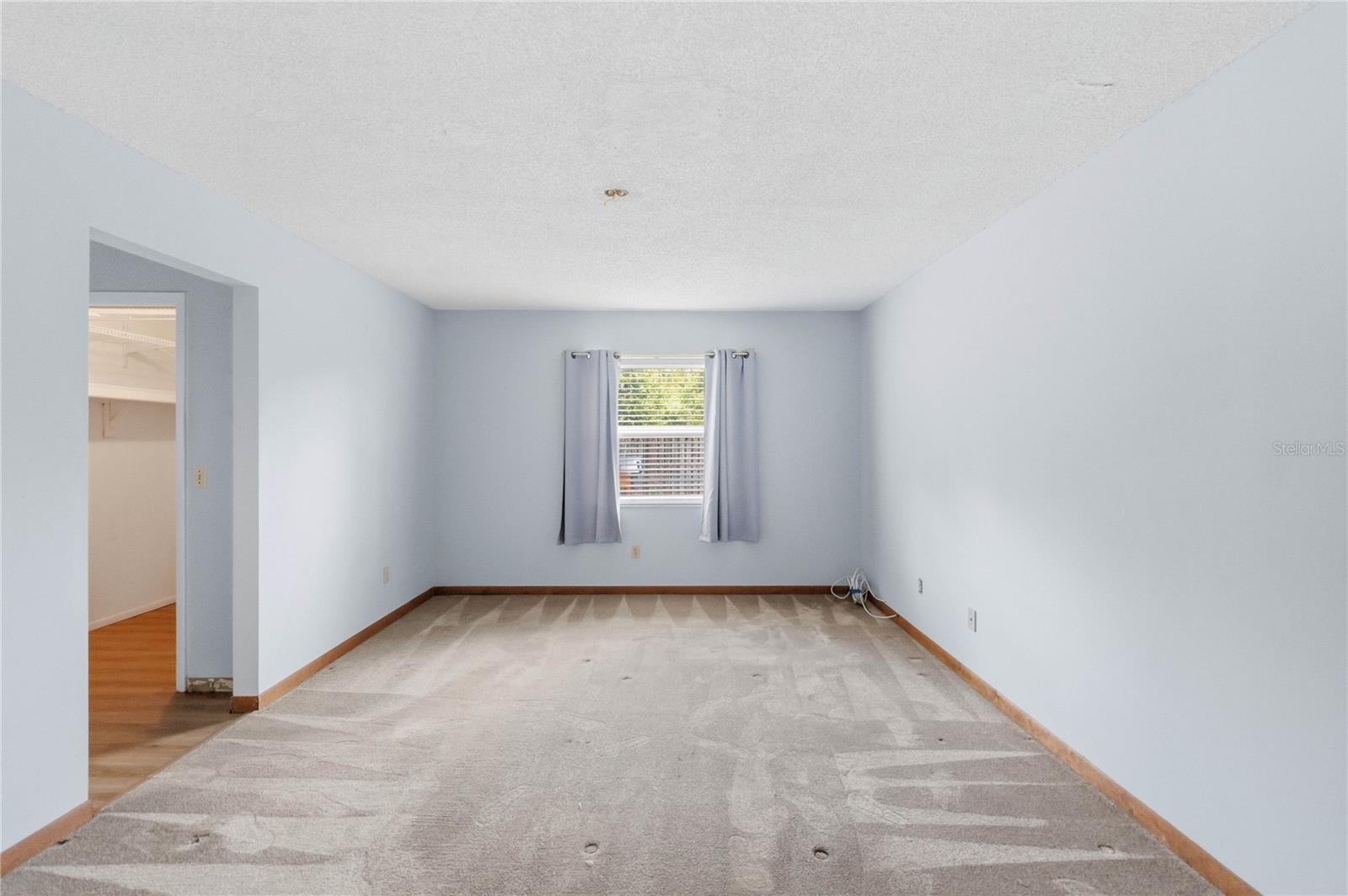 Image 17 of 30 For 78 Cedarwood Circle