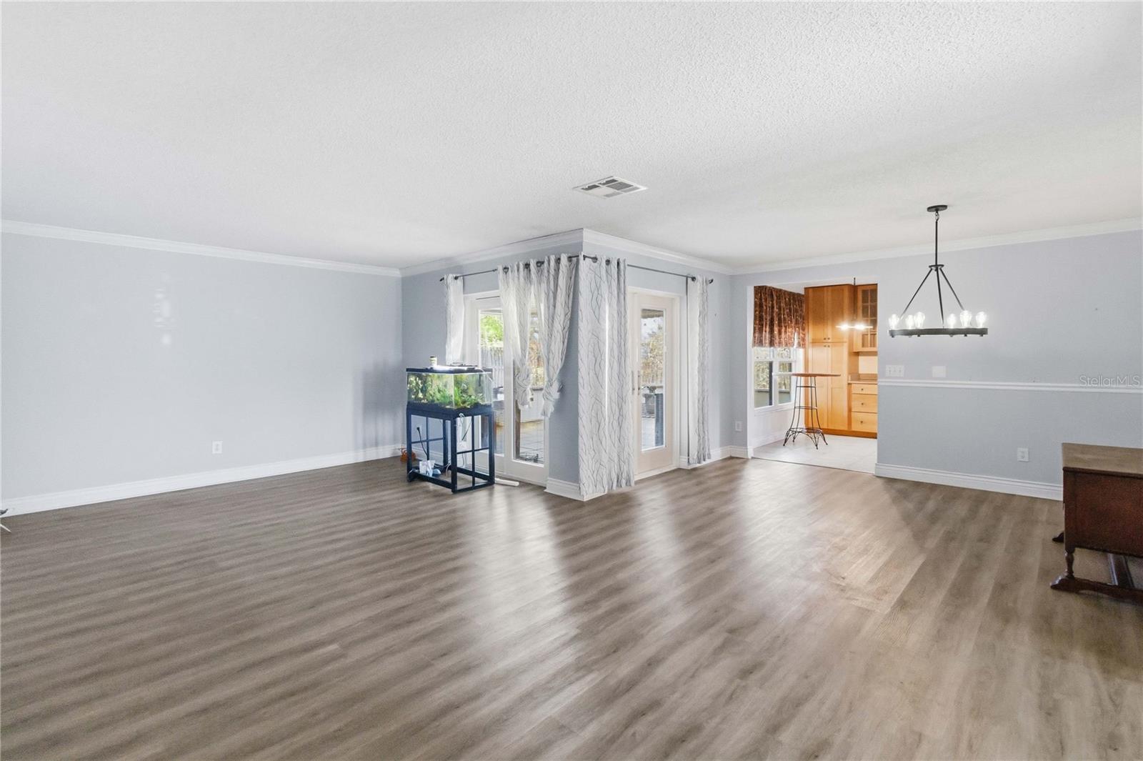 Image 7 of 30 For 78 Cedarwood Circle