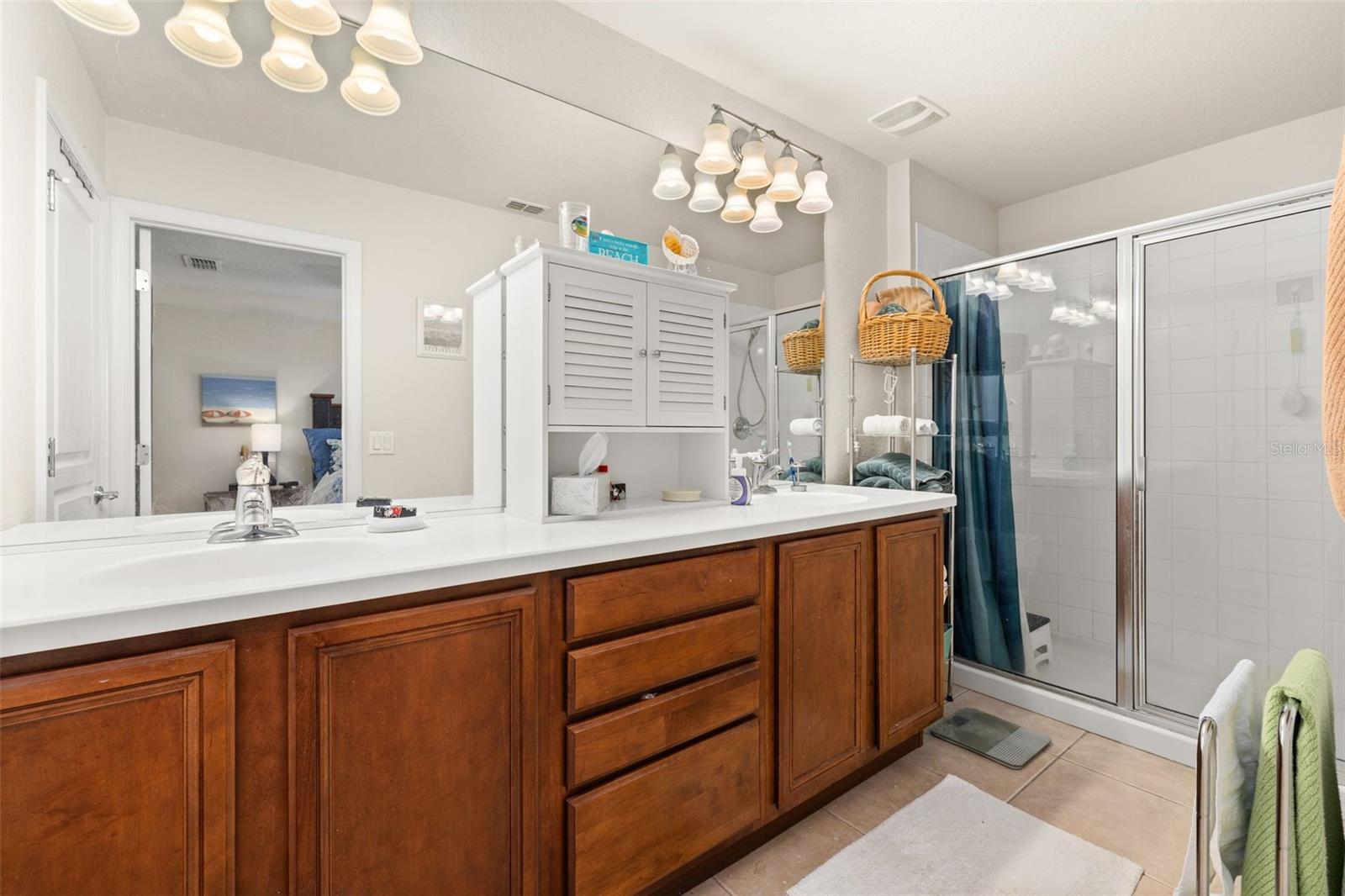 Image 32 of 50 For 12966 Vennetta Way