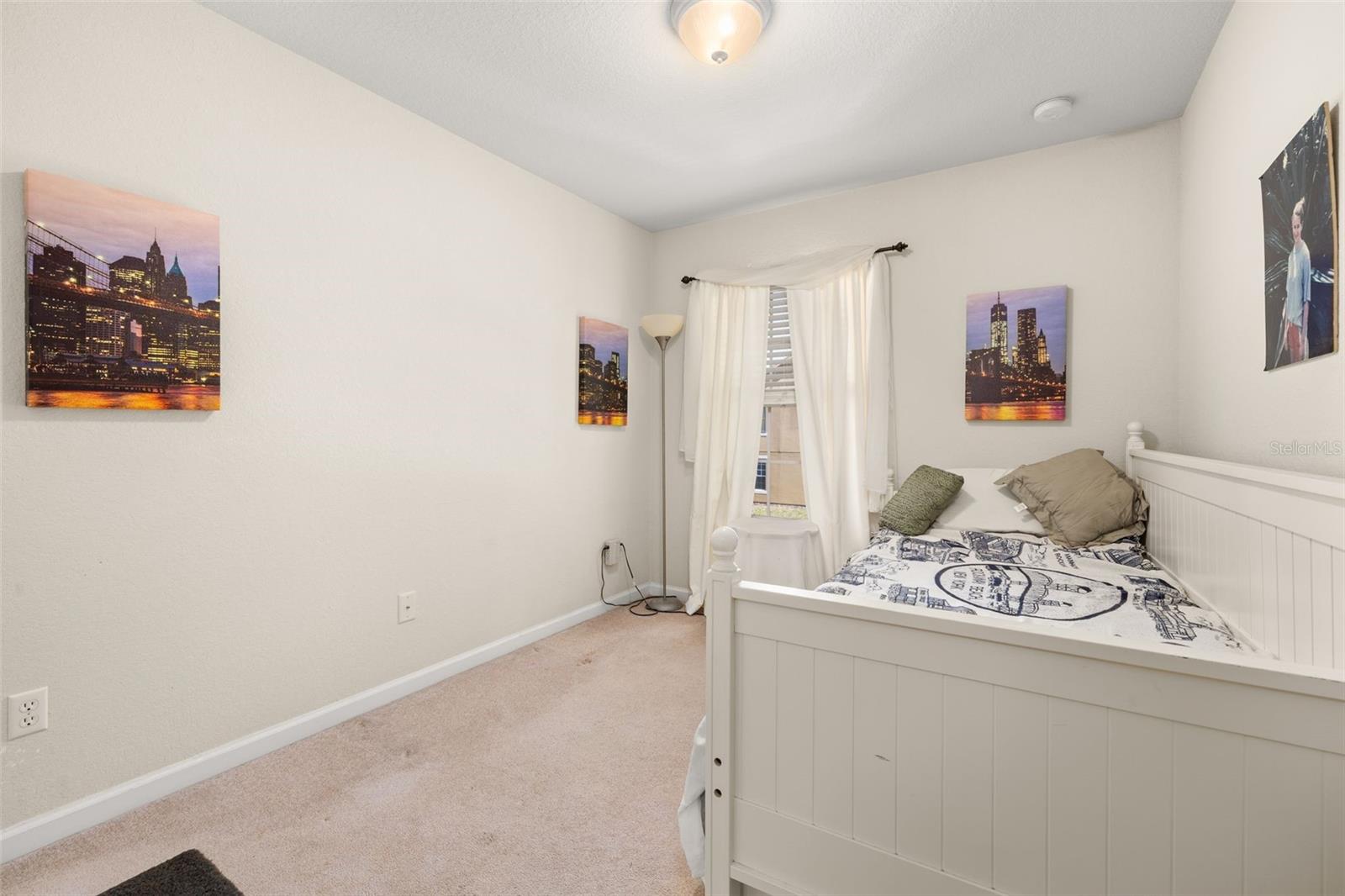 Image 35 of 50 For 12966 Vennetta Way