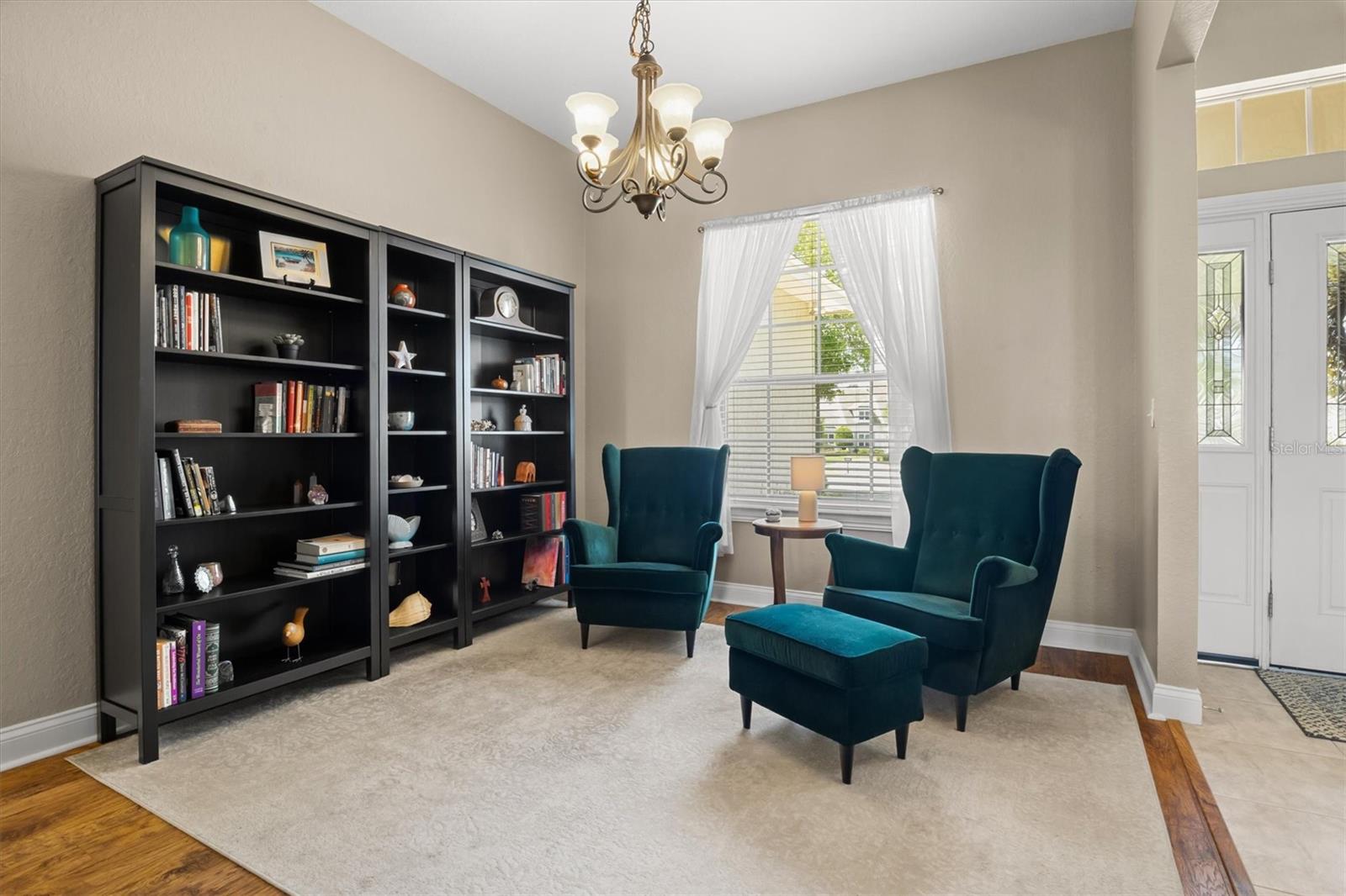 Listing photo id 10 for 1930 Austin Terrace