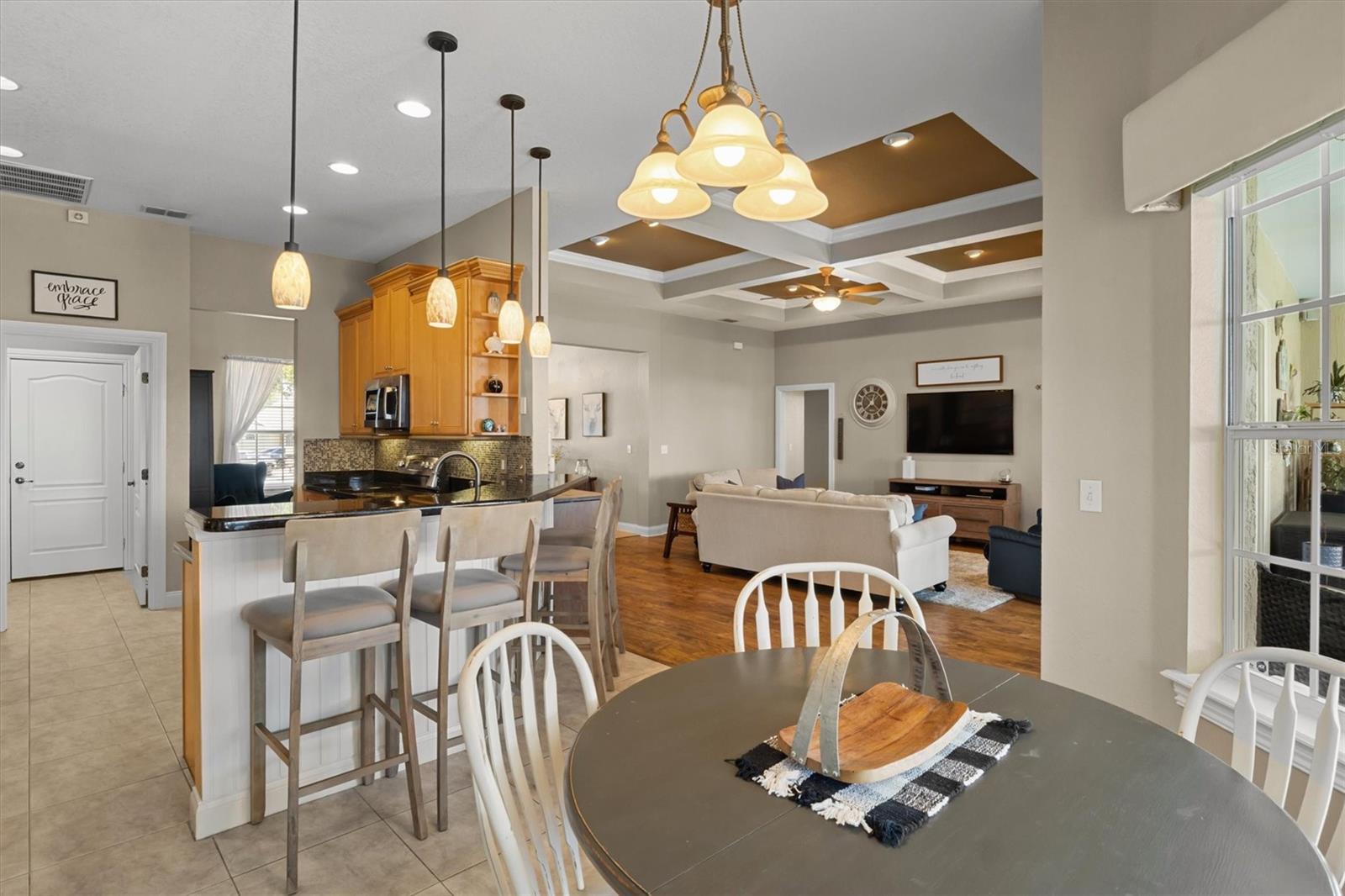 Listing photo id 20 for 1930 Austin Terrace