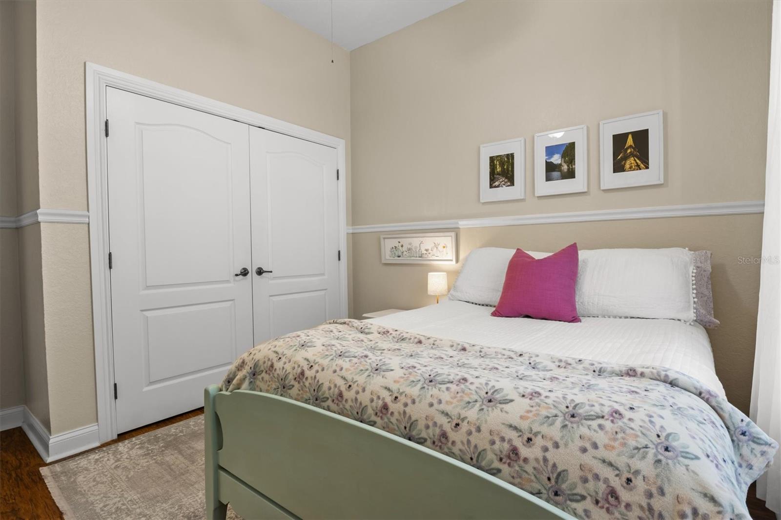 Listing photo id 33 for 1930 Austin Terrace