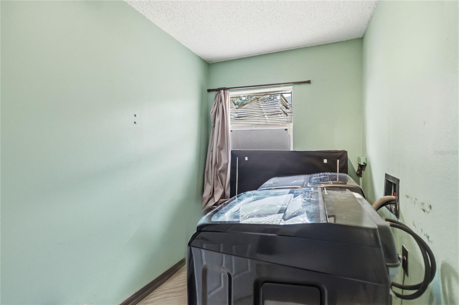Image 11 of 37 For 106 Bonito Way