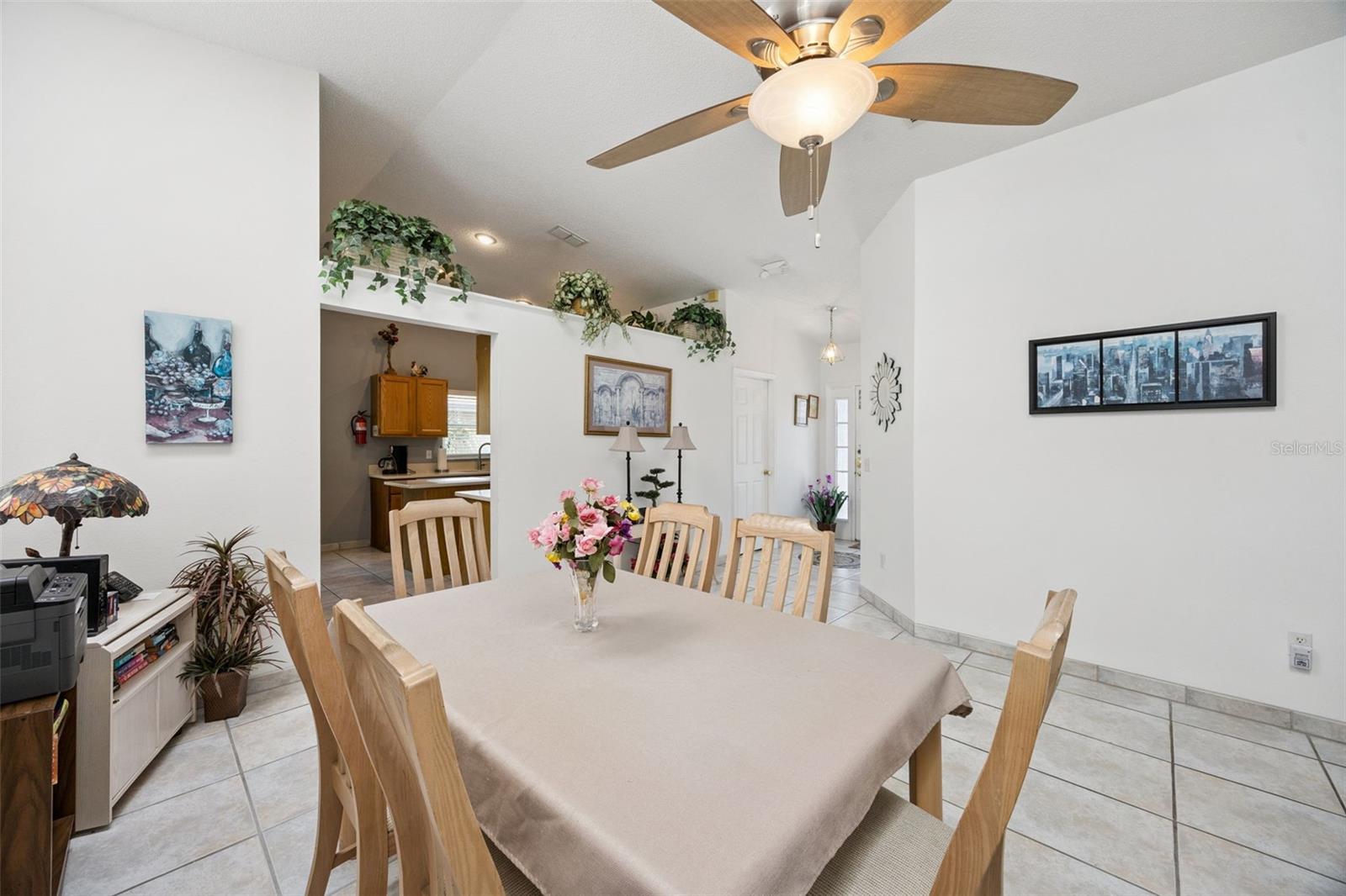 Image 12 of 62 For 2948 Pembridge Street