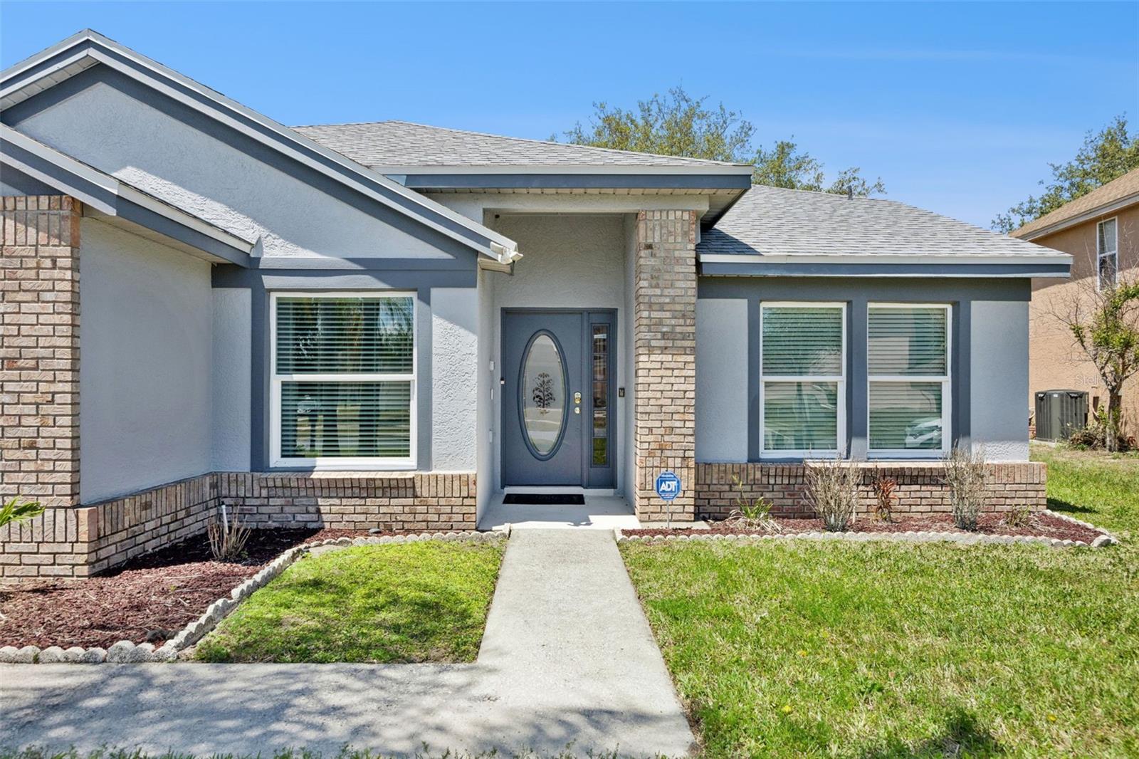 Image 2 of 62 For 2948 Pembridge Street