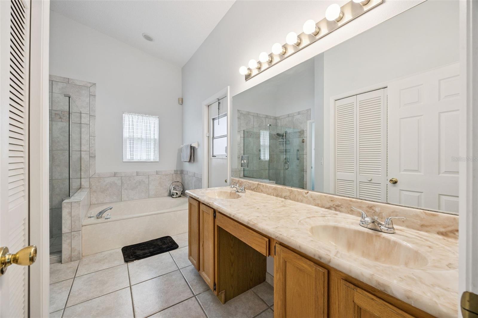 Image 23 of 62 For 2948 Pembridge Street