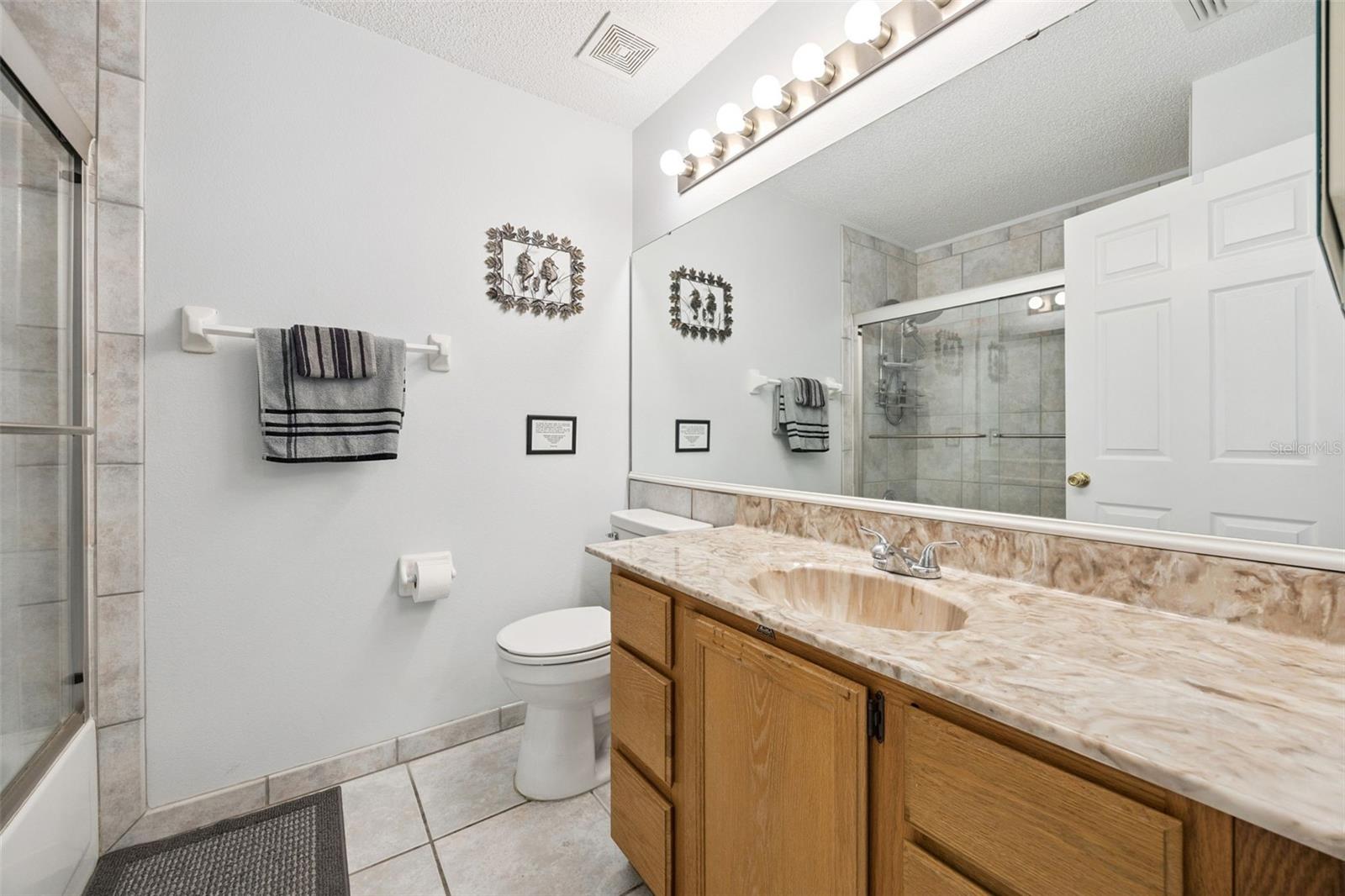 Image 31 of 62 For 2948 Pembridge Street
