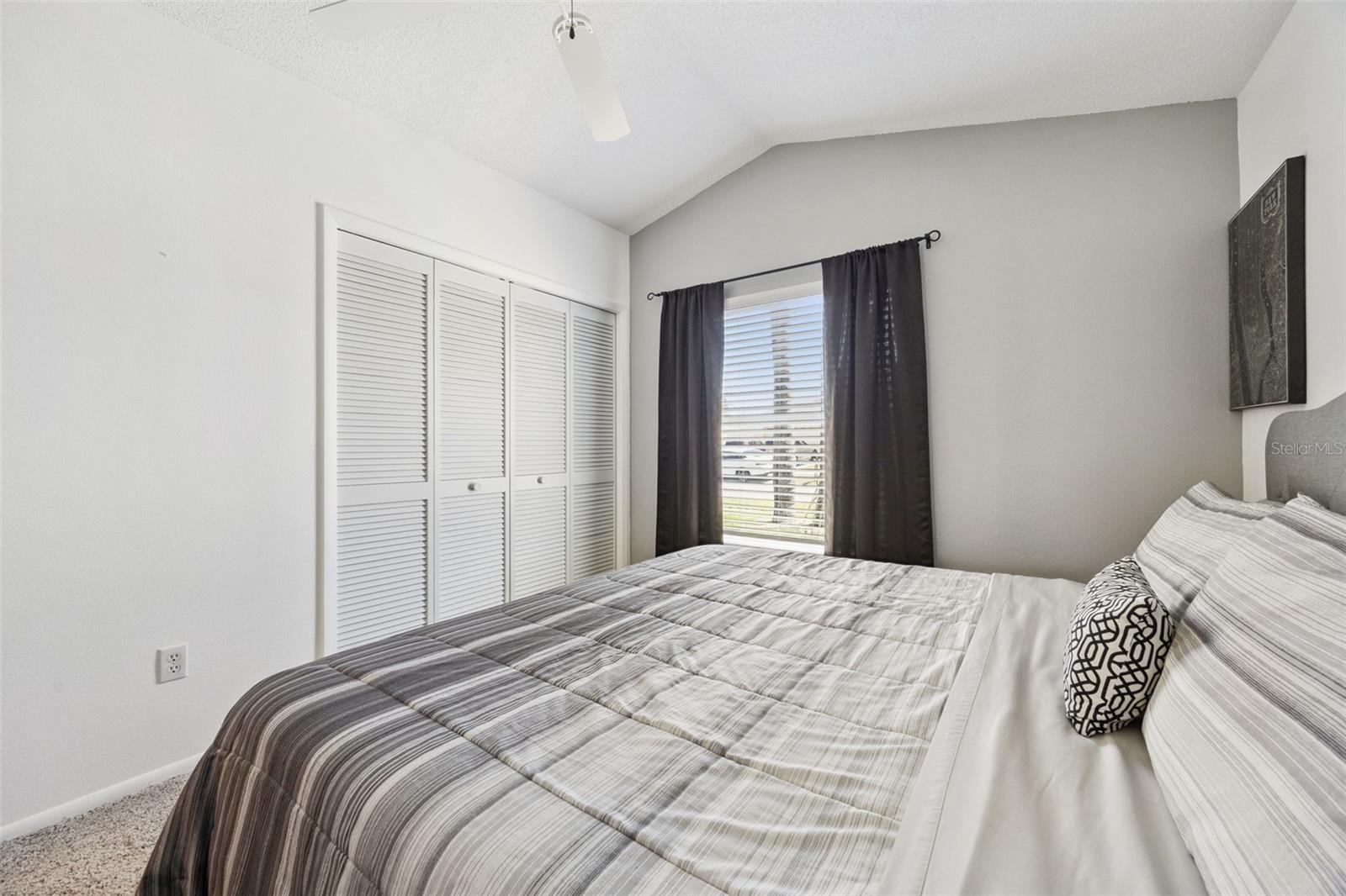 Image 33 of 62 For 2948 Pembridge Street
