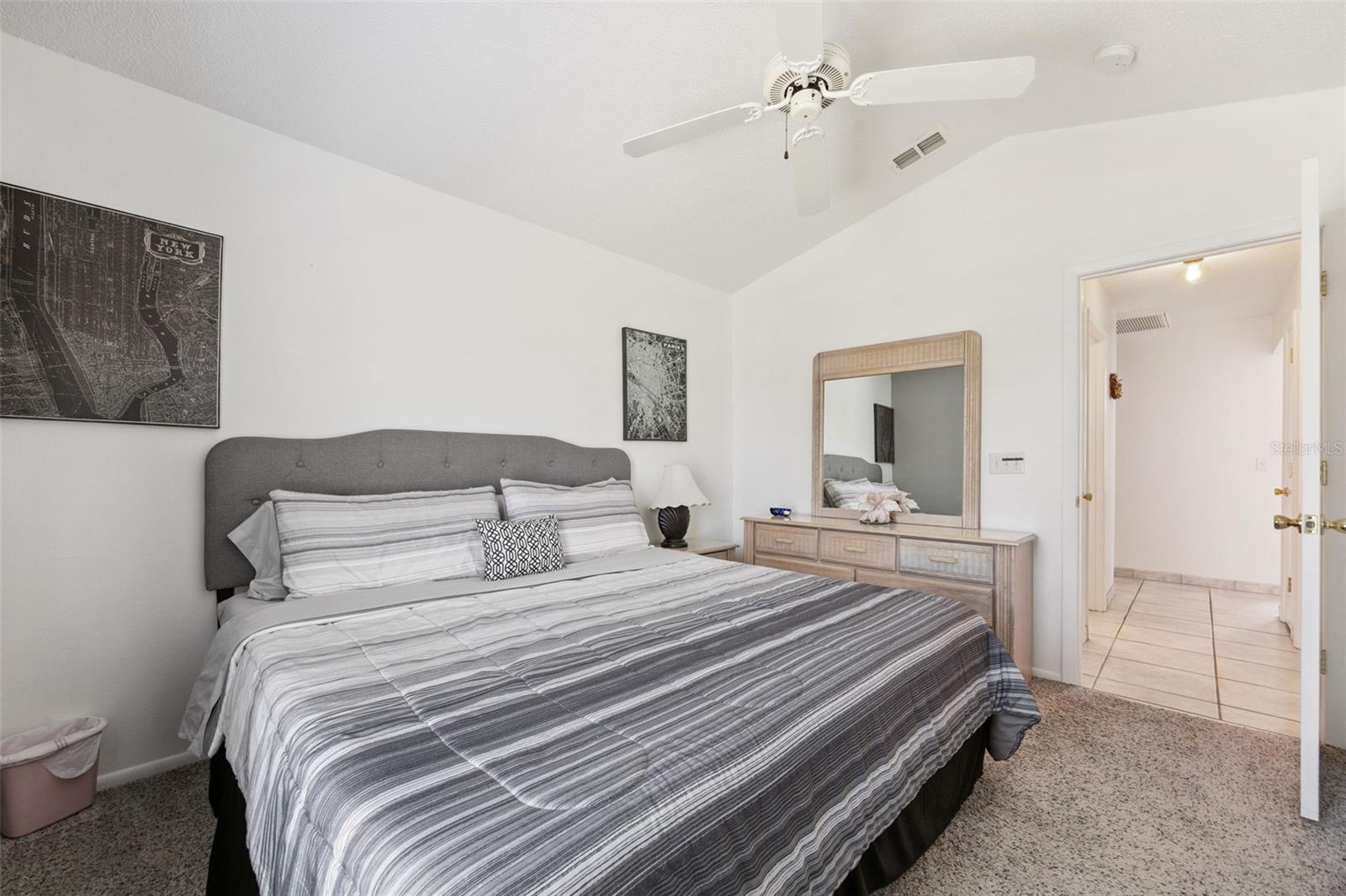Image 35 of 62 For 2948 Pembridge Street