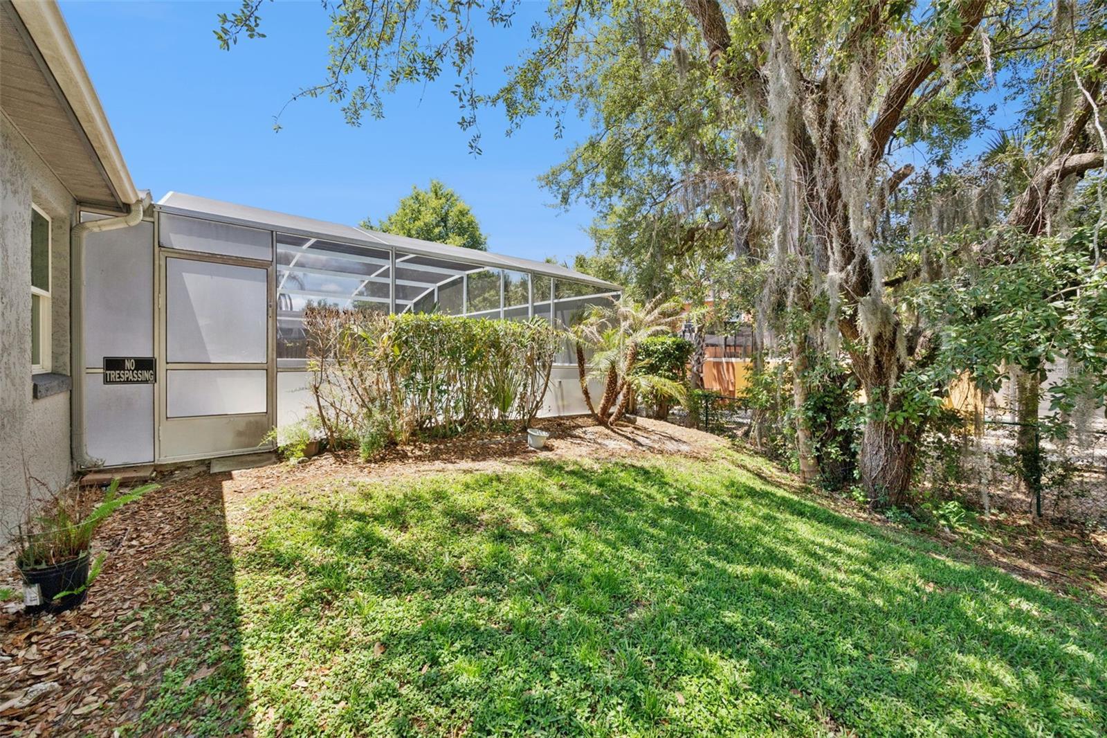 Image 48 of 62 For 2948 Pembridge Street