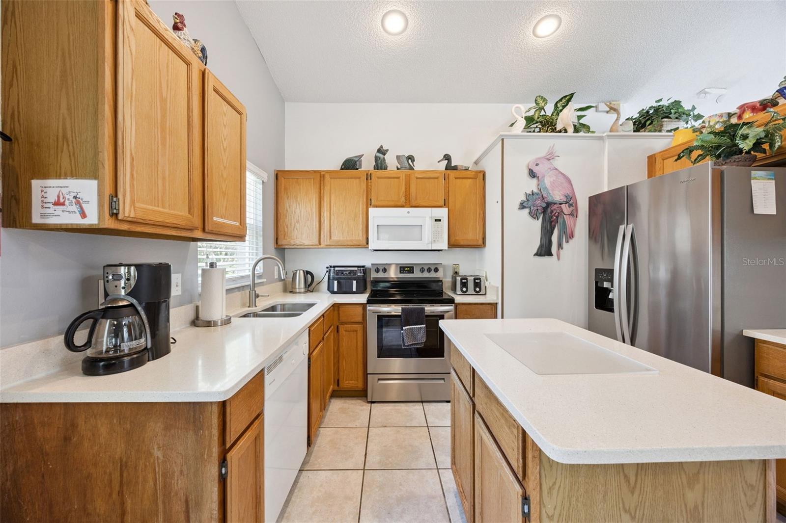 Image 9 of 62 For 2948 Pembridge Street
