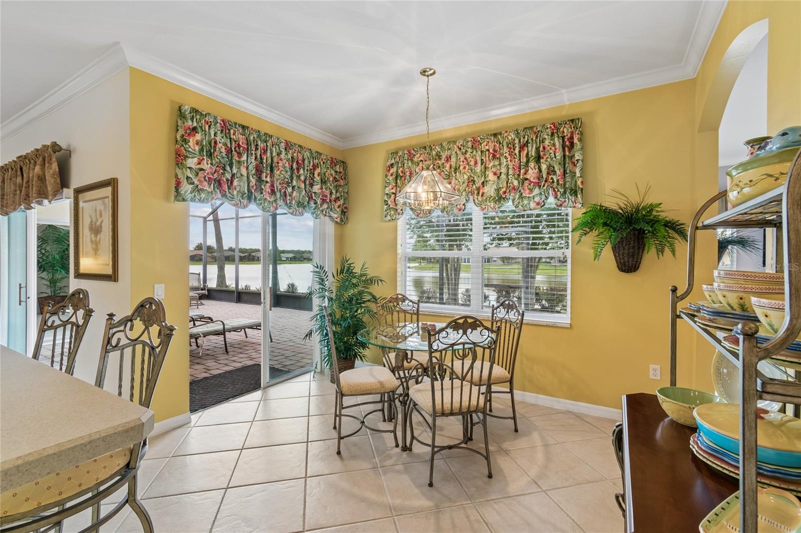 Image 18 of 64 For 632 Shorehaven Dr
