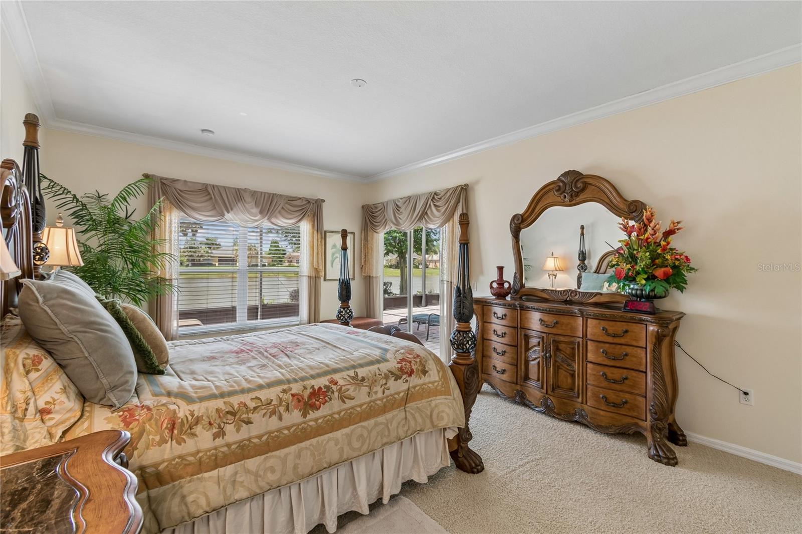 Image 24 of 64 For 632 Shorehaven Dr