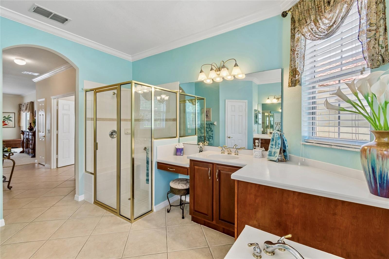 Image 29 of 64 For 632 Shorehaven Dr
