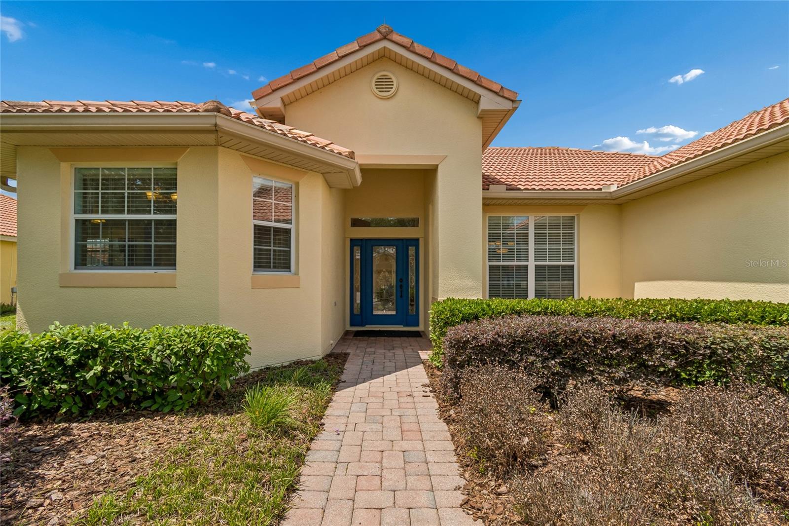 Image 3 of 64 For 632 Shorehaven Dr