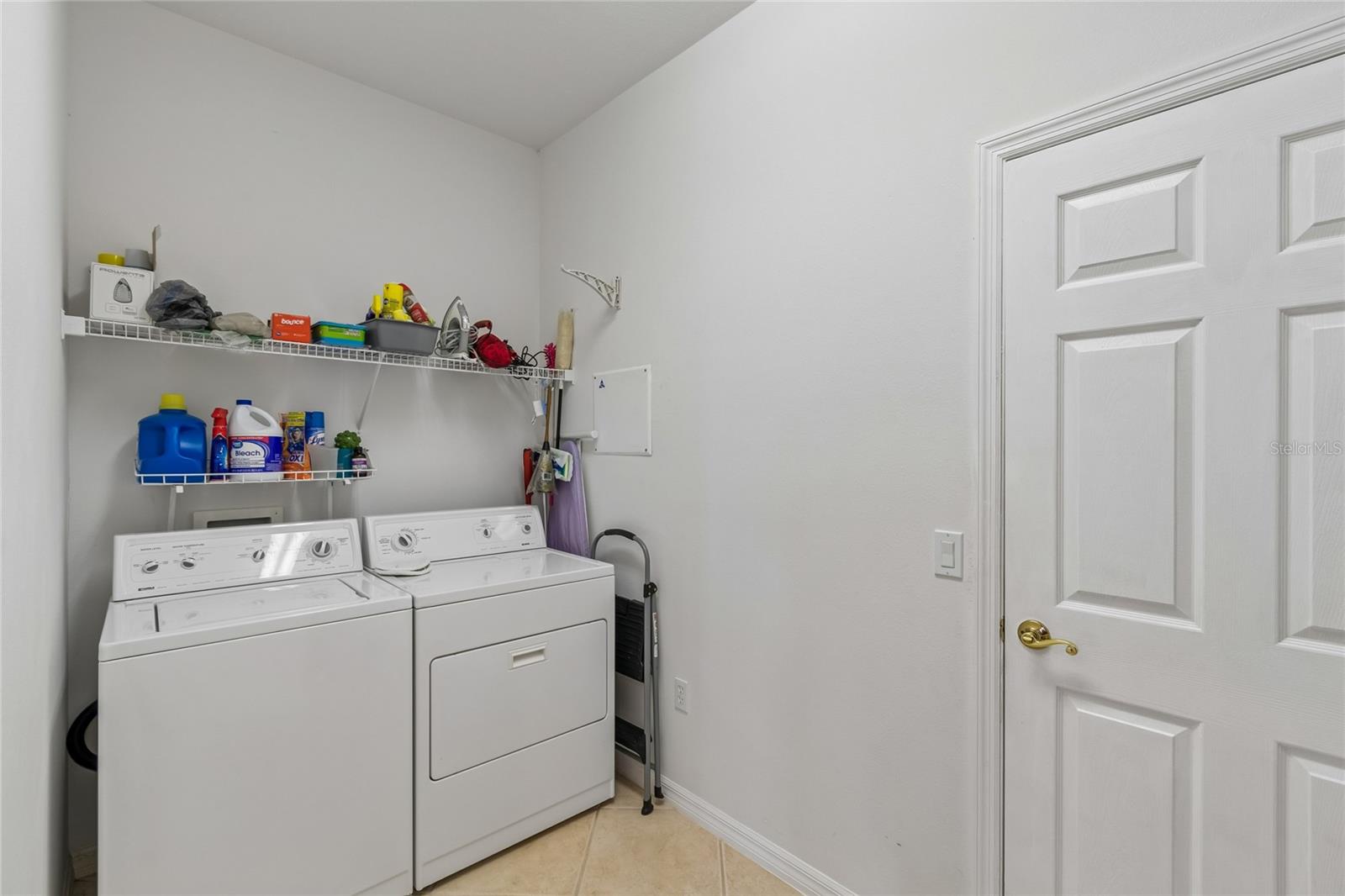 Image 40 of 64 For 632 Shorehaven Dr