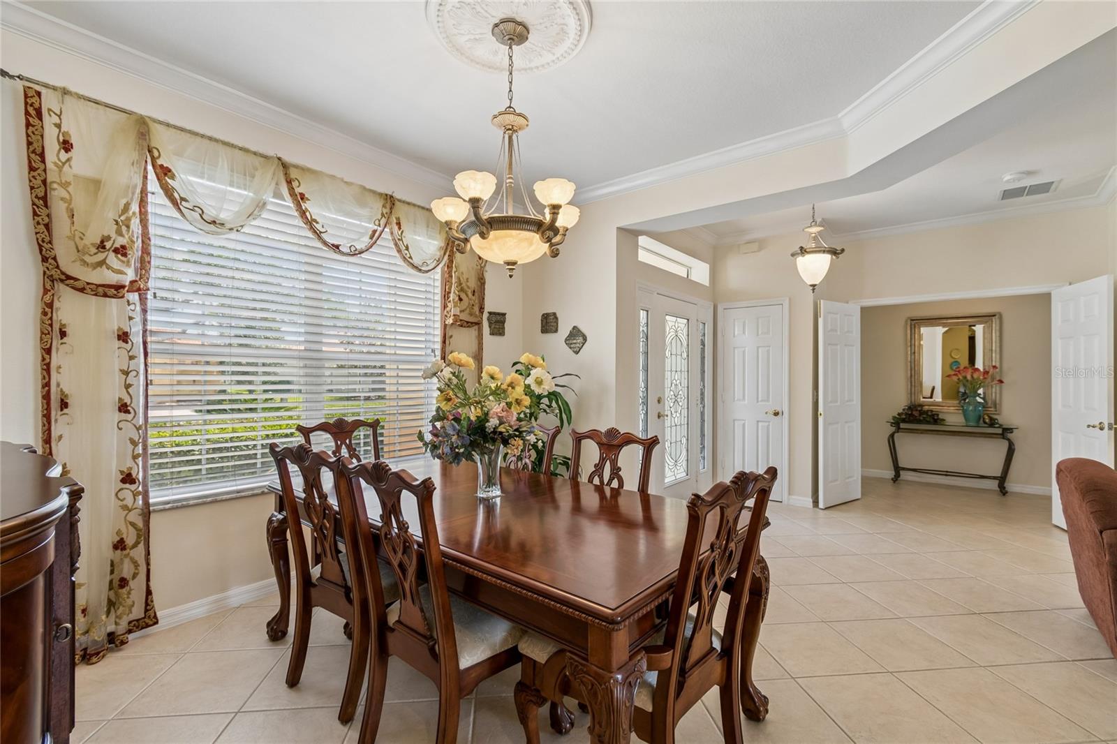 Image 8 of 64 For 632 Shorehaven Dr