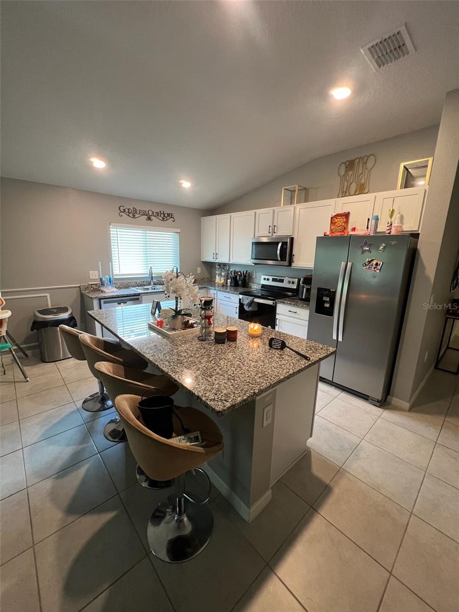 Image 7 of 22 For 2489 Bulrush Drive