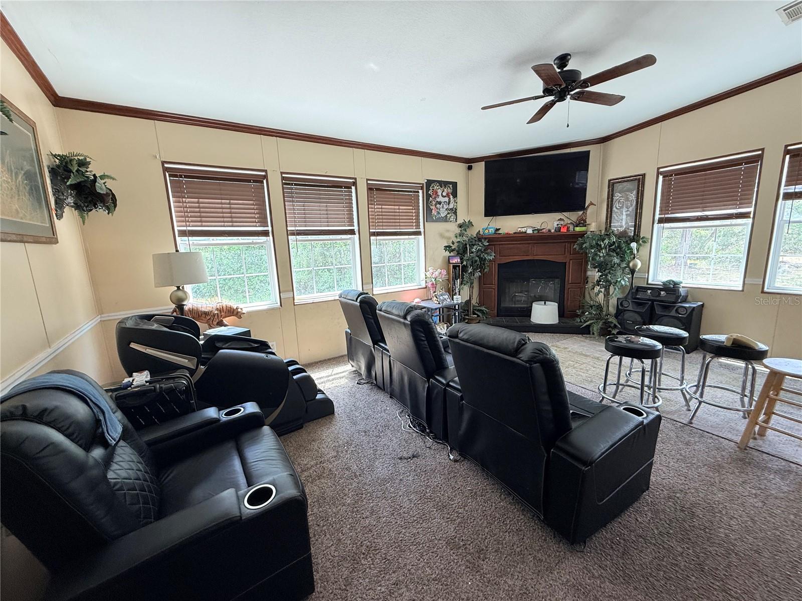 Image 19 of 40 For 21520 147th Lane