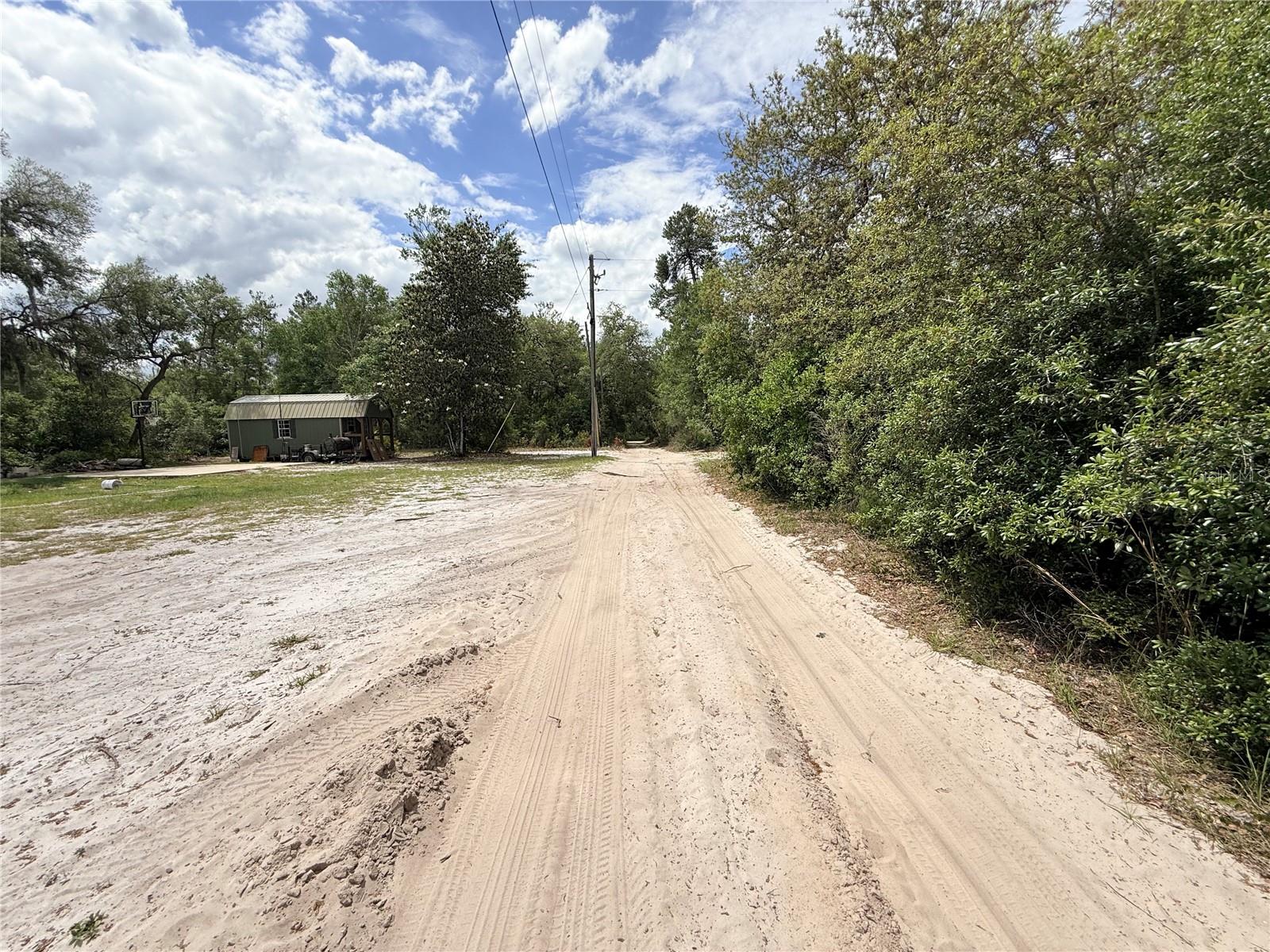 Image 3 of 40 For 21520 147th Lane
